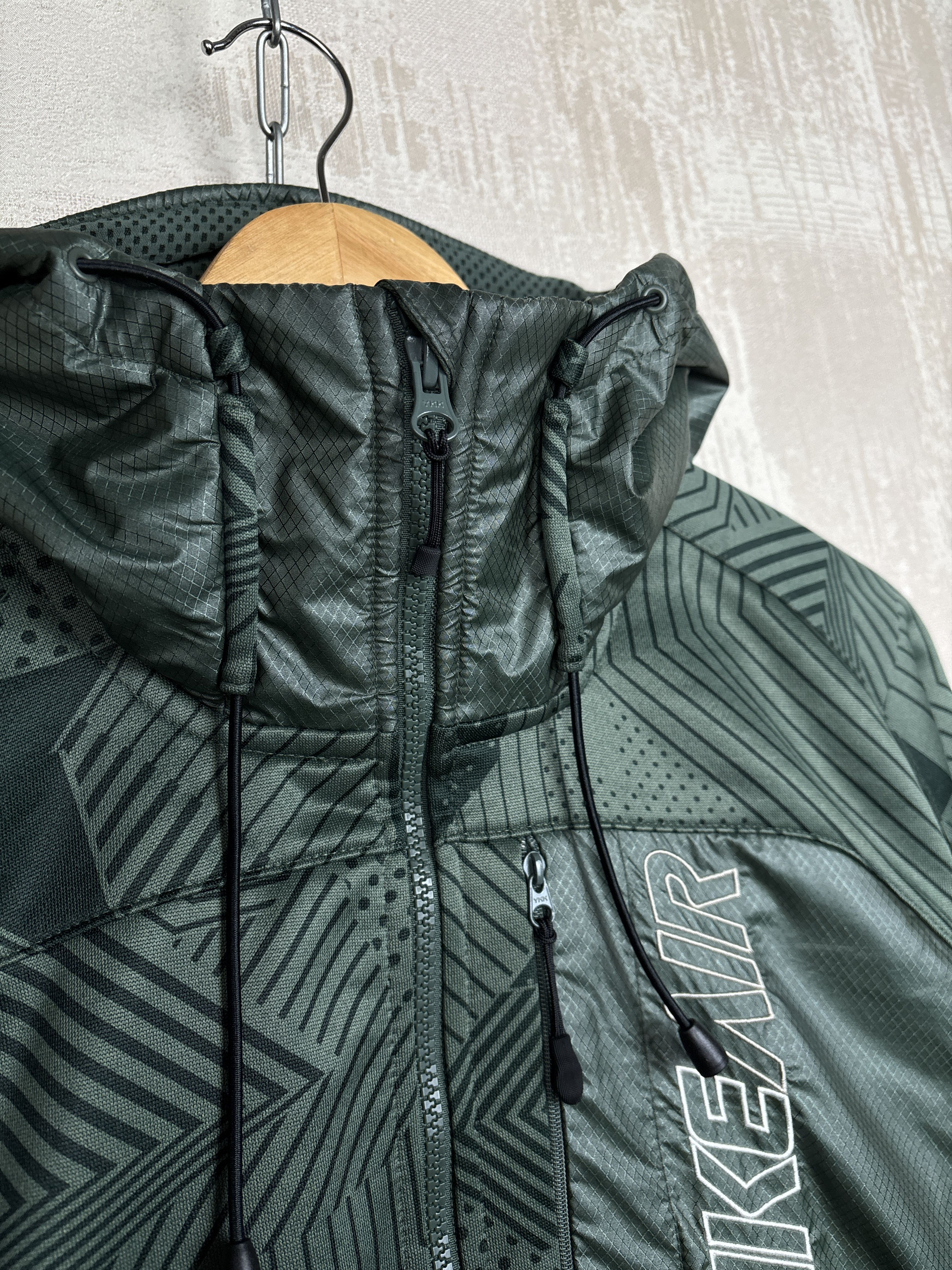 Nike 00's Nike Air Rare Vintage Geometric Zip Hoodie Gorpcore Y2K Size US M / EU 48-50 / 2 - 6 Thumbnail