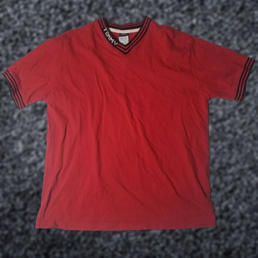 Tommy Hilfiger Vintage Tommy Hilfiger Jeans T Shirt Flag Logo V-neck Red M Mens Size US M / EU 48-50 / 2 - 1 Thumbnail