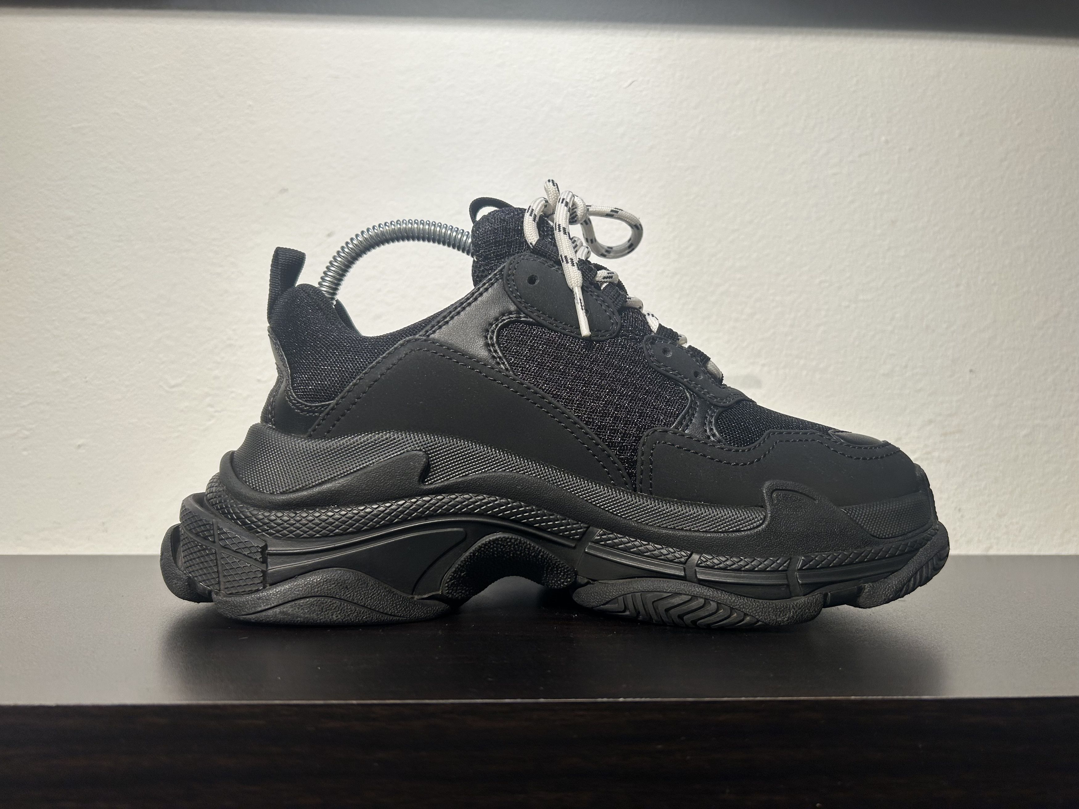Balenciaga Balenciaga Triple S Size US 6 / EU 39 - 11 Thumbnail