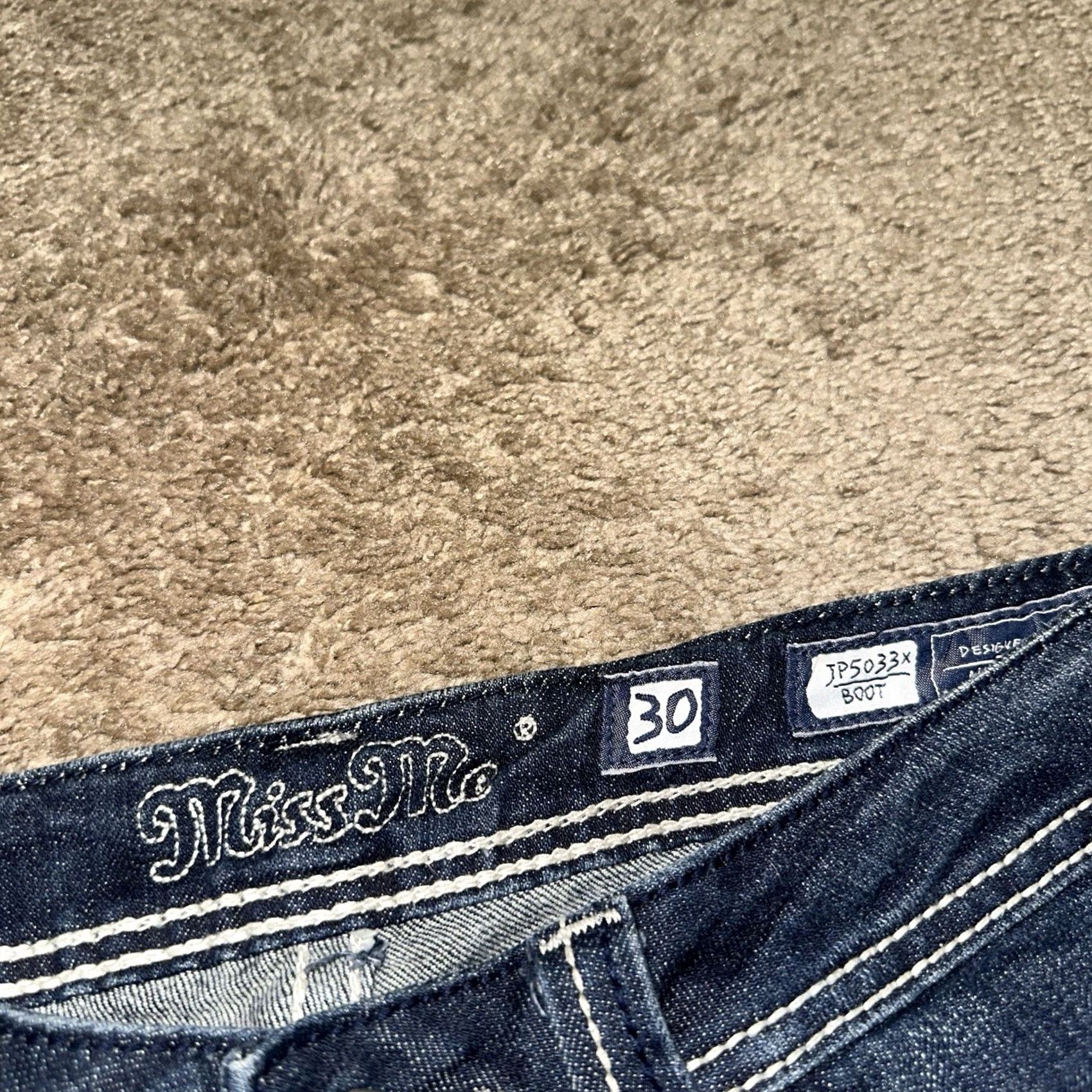 Miss Me VINTAGE Miss Me Denim Short Shorts Womens 30 Distressed Blue Grunge 8 in Inseam Embroidered Rhinestone Pattern Solid Casual Everyday Cotton Denim Size 30" / US 8 / IT 44 - 2 Thumbnail