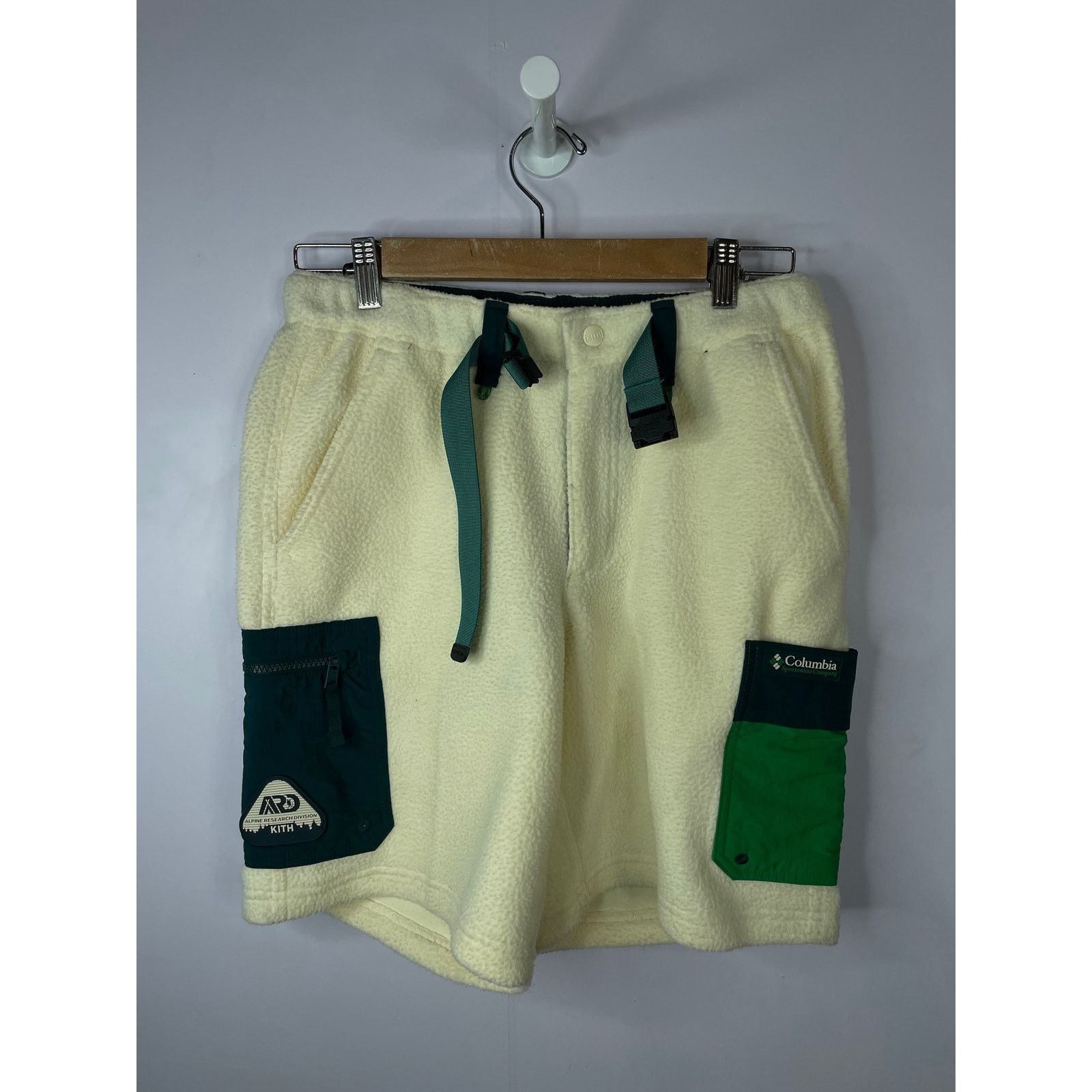 Kith Kith x Columbia Cream & Green Sherpa Shorts Size US 30 / EU 46 - 2 Thumbnail