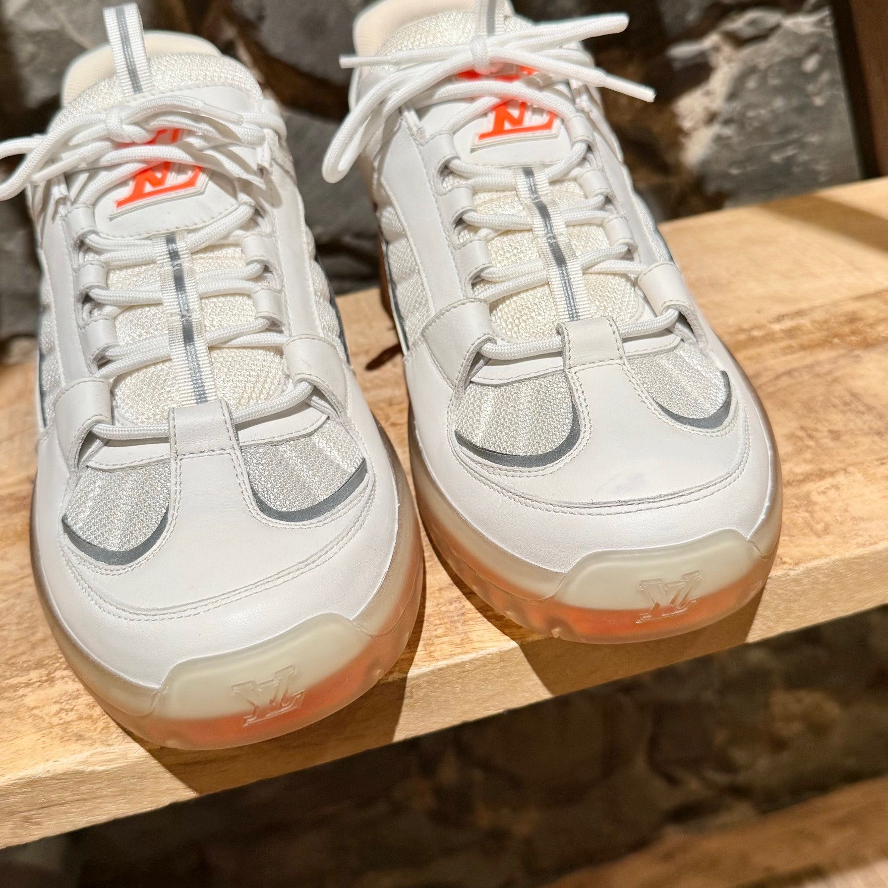 Louis Vuitton Louis Vuitton x Lucien Clark White Leather "A View" Sneakers Size US 8.5 / EU 41-42 - 5 Thumbnail