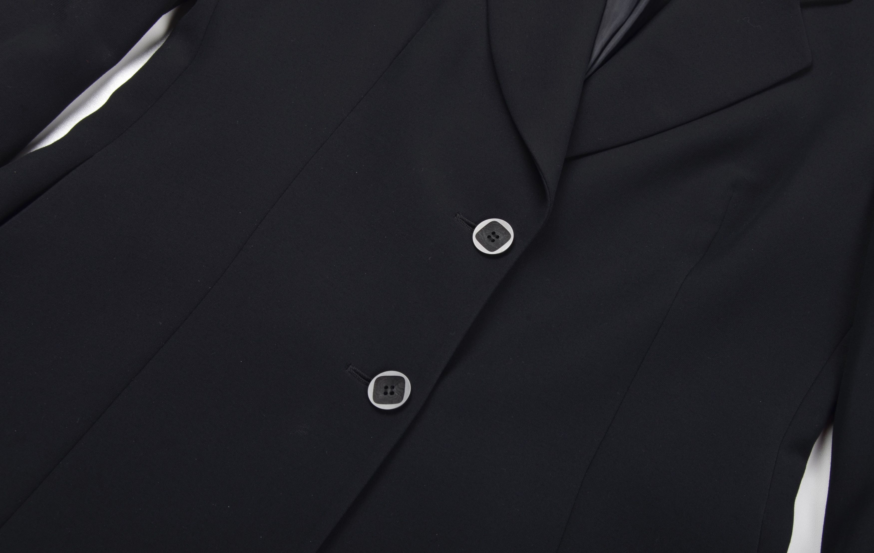Max Mara Vintage Max Mara 90's Black Viscose Wool Blend Blazer Size M / US 6-8 / IT 42-44 - 7 Thumbnail
