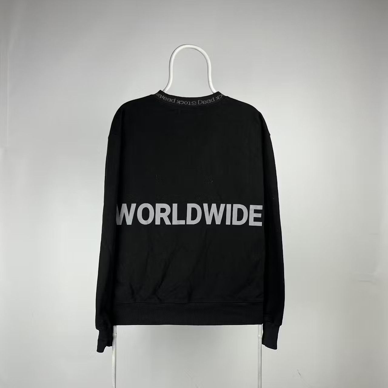 Band Tees Deadstock sweatshirt neck logo size Medium Size US M / EU 48-50 / 2 - 4 Thumbnail