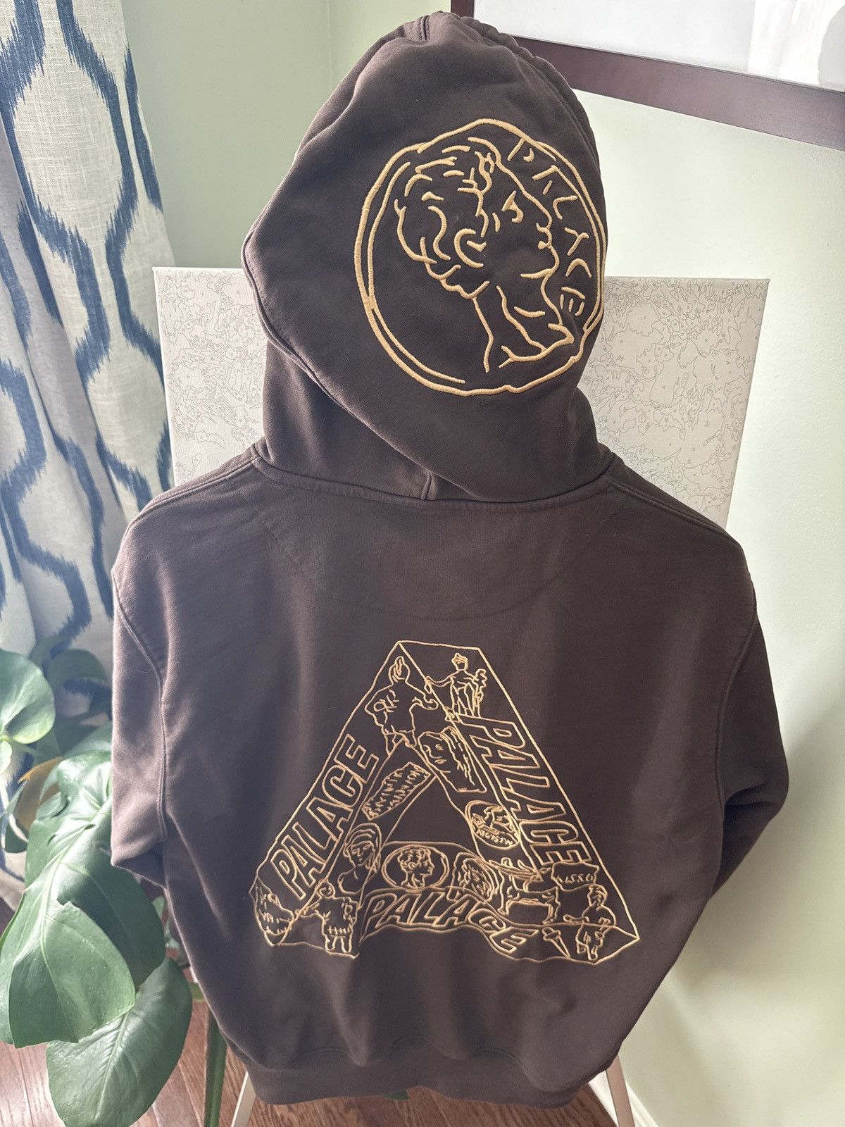 Palace Palace Tri-Archaelogy Hood SS21 in Brown size M Size US M / EU 48-50 / 2 - 3 Thumbnail