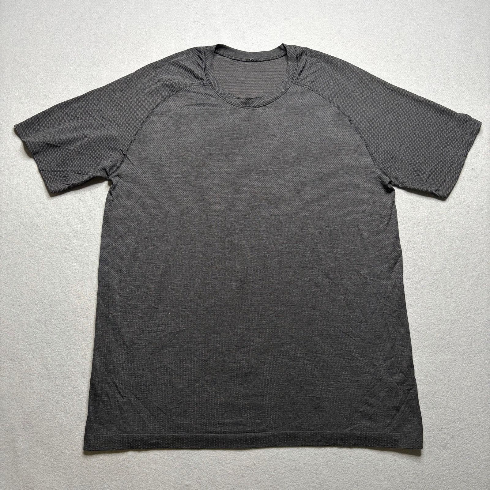 Lululemon Lululemon Men’s Metal Vent Tech Athletic Shirt XL Size US XL / EU 56 / 4 - 1 Thumbnail