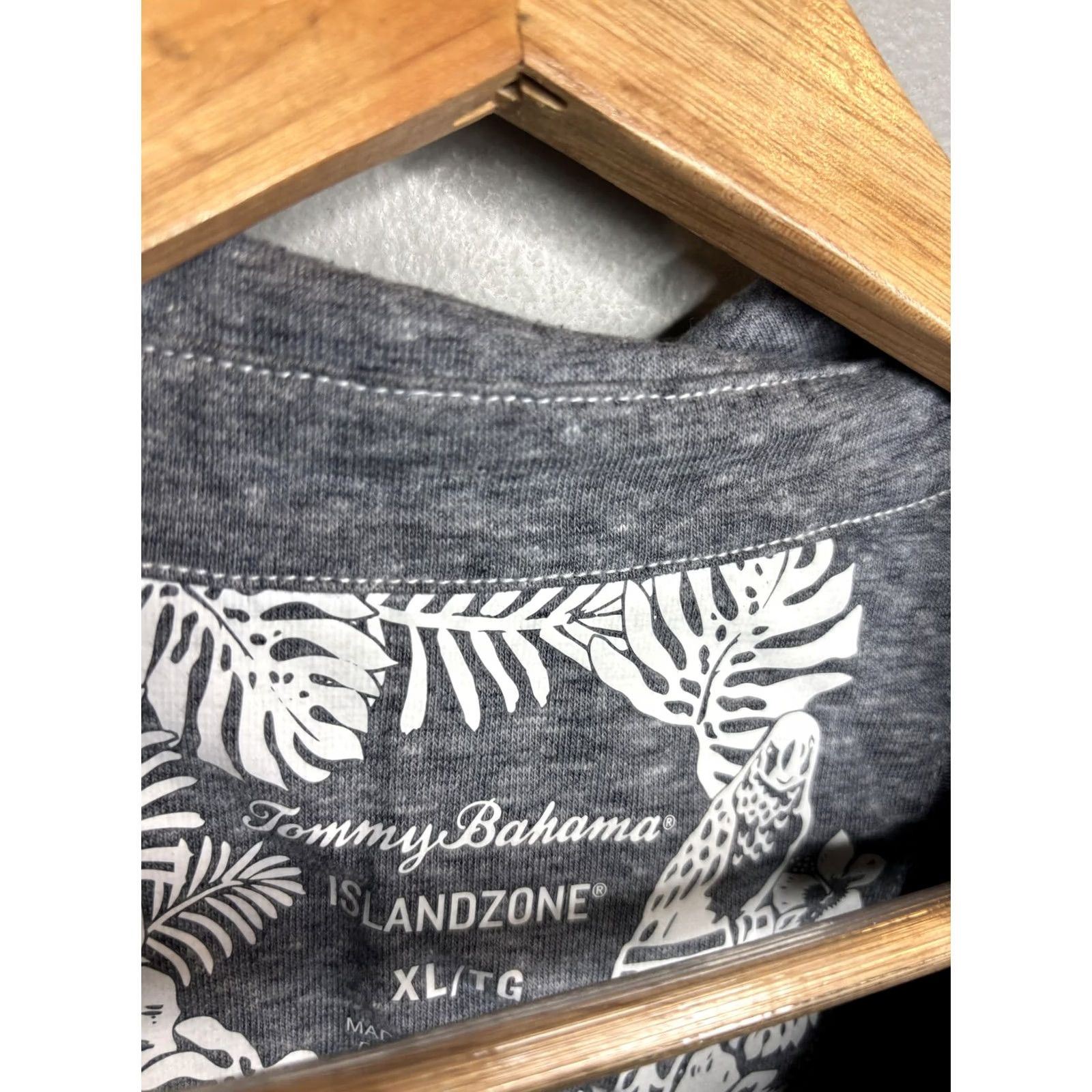 Tommy Bahama Tommy Bahama IslandZone Shirt Mens XL Gray Short Sleeve Button Up Casual Size US XL / EU 56 / 4 - 3 Thumbnail