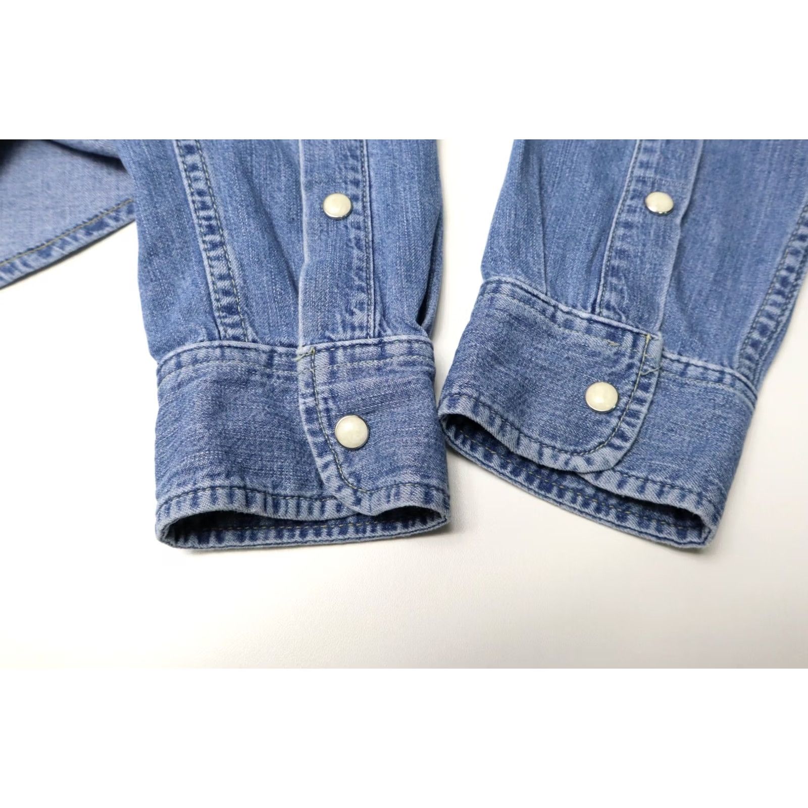 Lee Lee Werstern Shirt Men's MEDIUM Blue Collared Button-Up Denim Patched Pockets Size US M / EU 48-50 / 2 - 5 Thumbnail