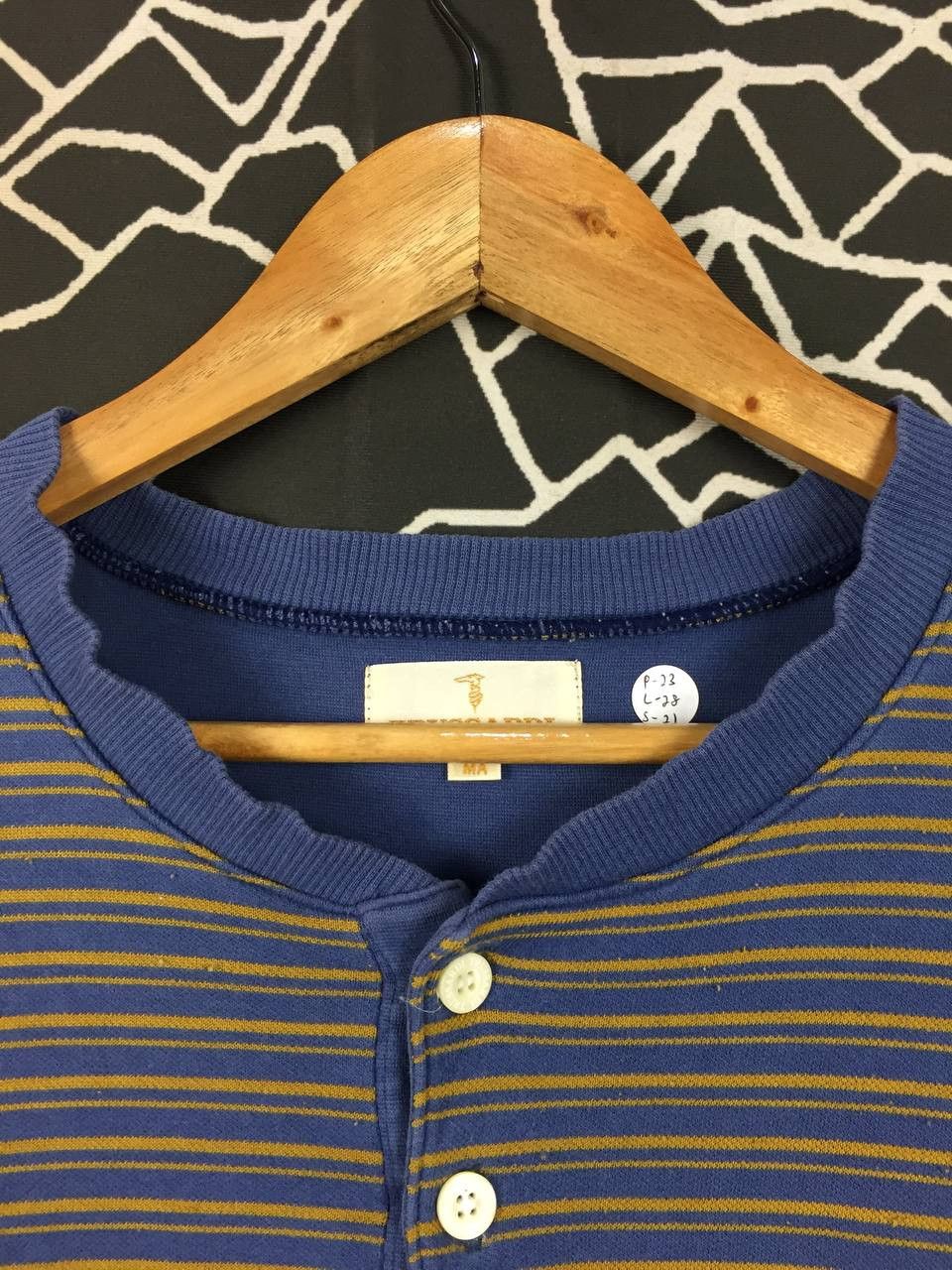 Trussardi Vtg 90s Trussardi Embroidered Logo Striped Henley Tee Size US XL / EU 56 / 4 - 4 Thumbnail
