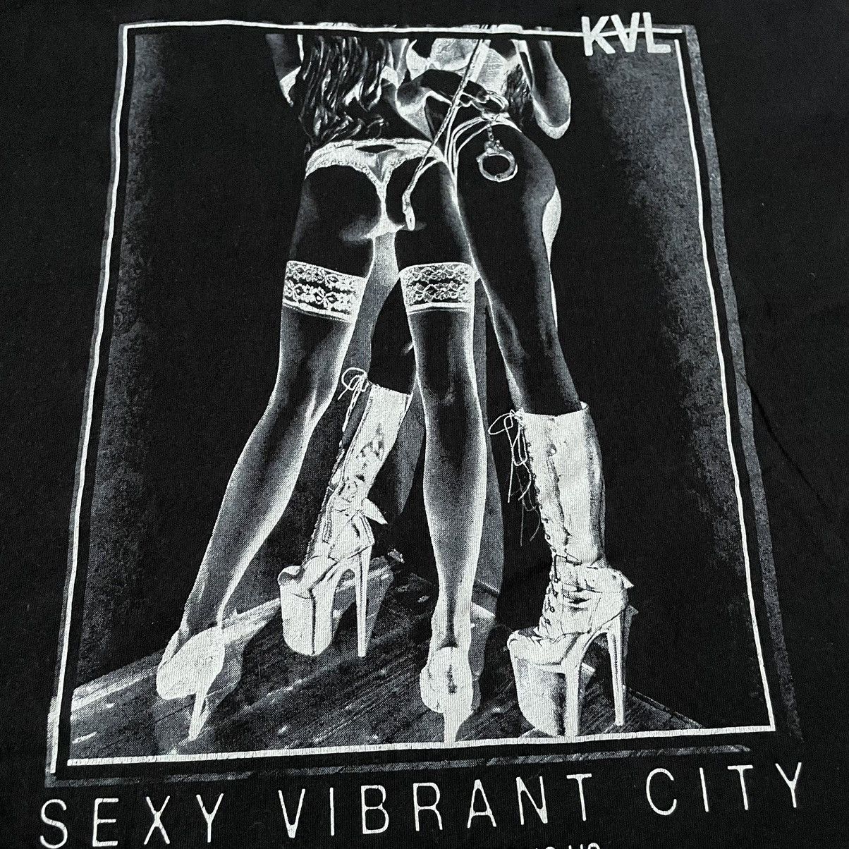 Vintage Vintage Y2K Graphic Tee Dark Aesthetic Underground Streetwea Size US M / EU 48-50 / 2 - 4 Thumbnail