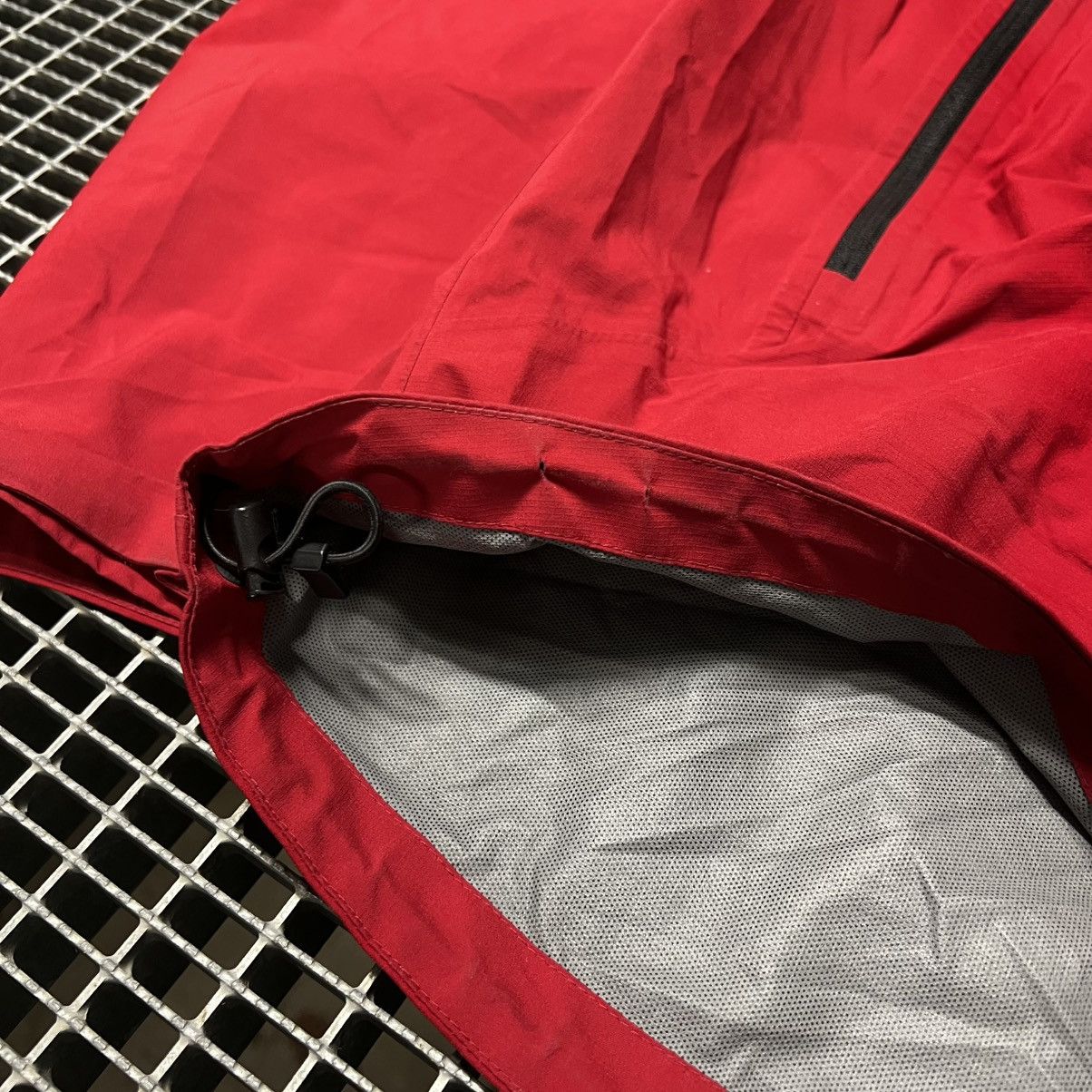 Peak Performance Outdoor Jacket Peak Performance Gorpcore Y2K Streatwear Size US L / EU 52-54 / 3 - 9 Thumbnail