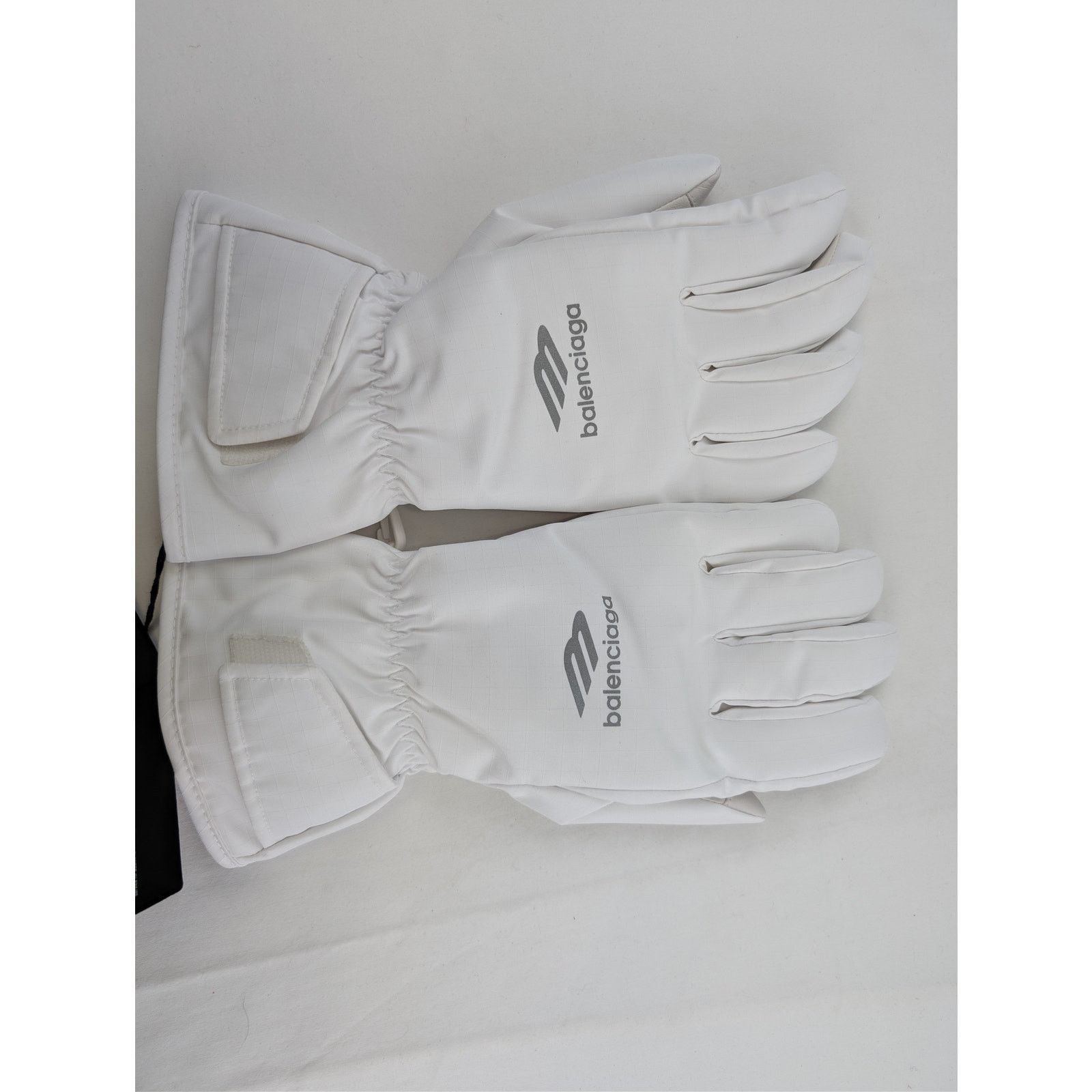 Balenciaga o1rshd1 Size: M / Ripstop Ski Gloves in White Size ONE SIZE - 7 Thumbnail