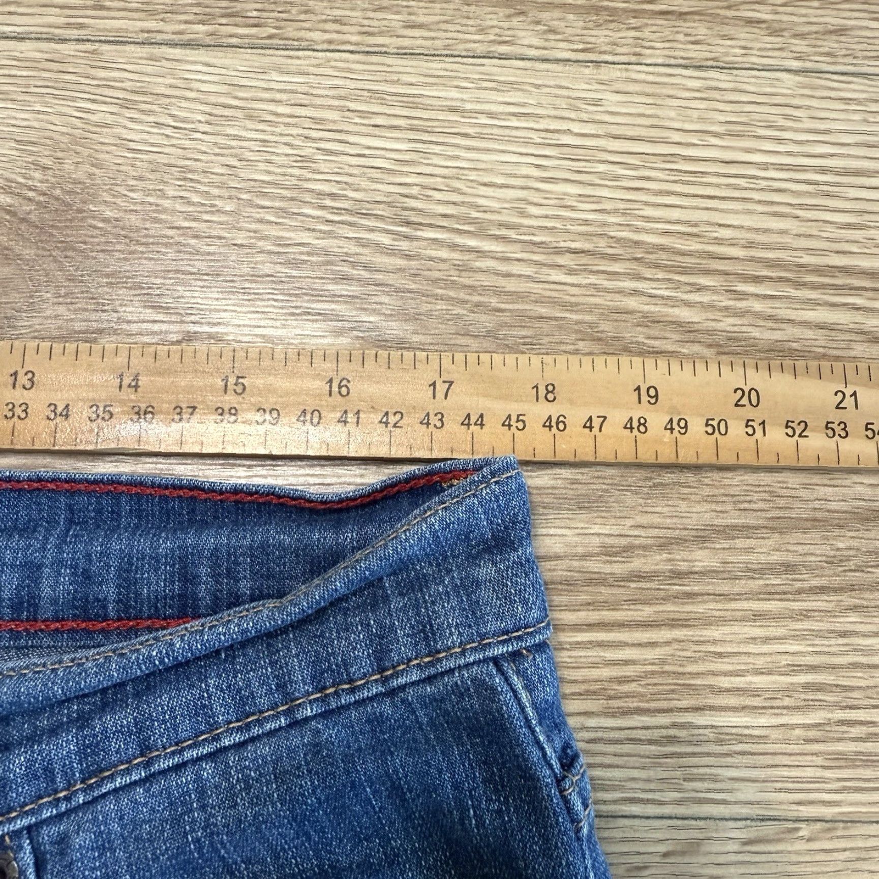 Levi's VINTAGE Levi's 550 Jeans Womens Size 16 Relaxed Bootcut Denim Cotton Blend Blue 90s Style Size 38" / US 16 / IT 52 - 6 Thumbnail