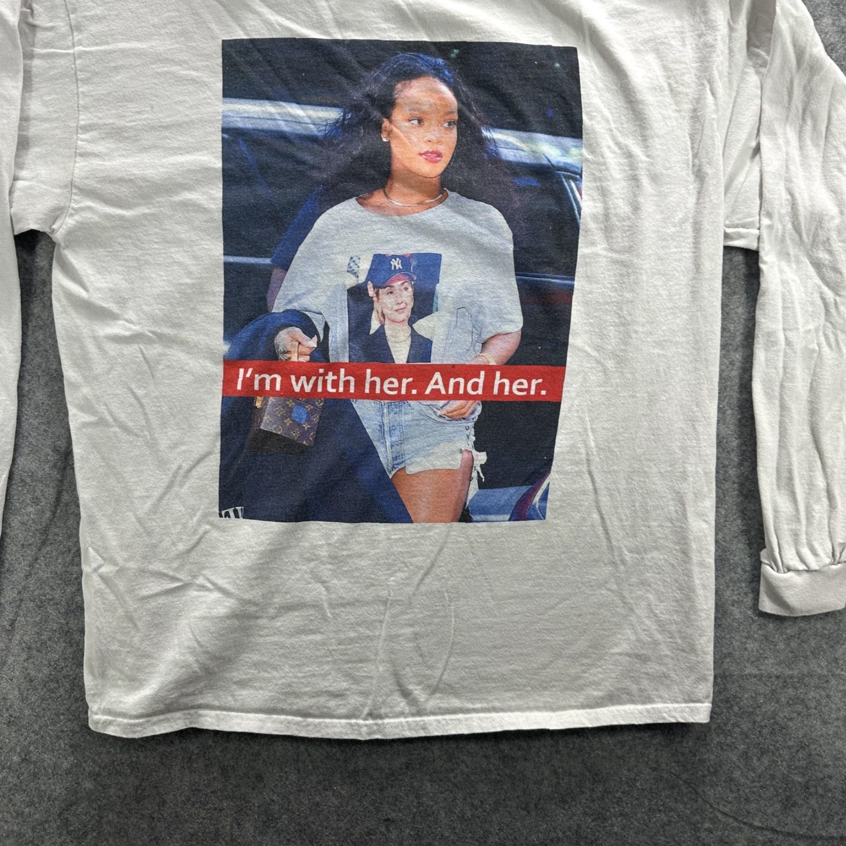 Gildan Rihanna Meme Shirt Mens XL Long Sleeve Graphic I'm With Her And Her Funny Tee Size US XL / EU 56 / 4 - 3 Thumbnail