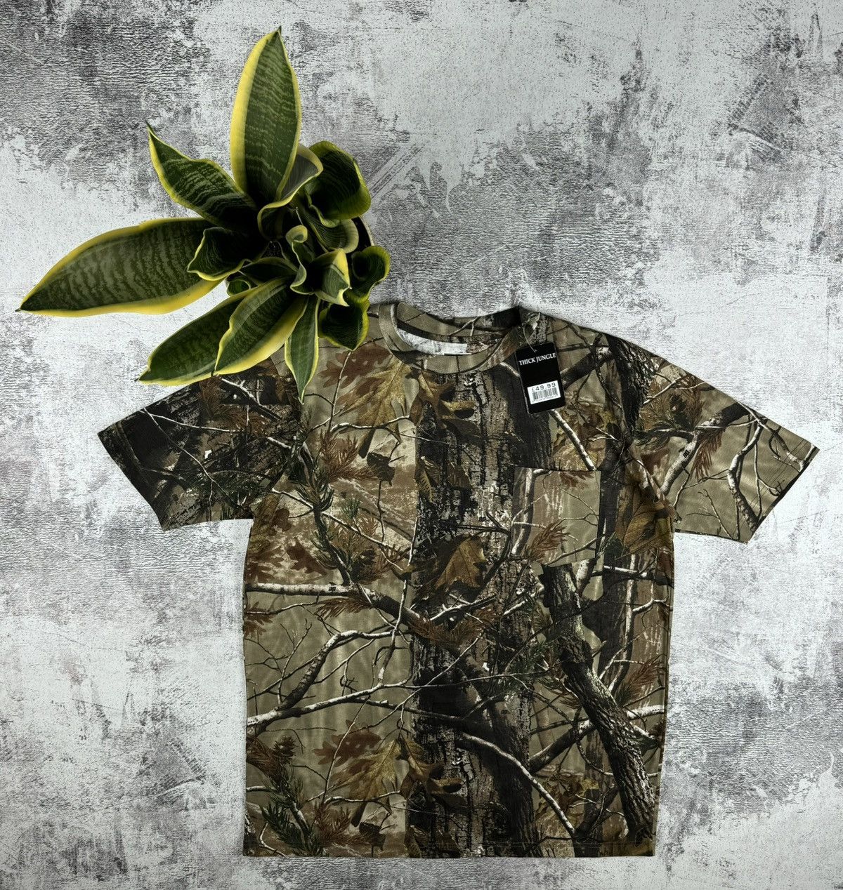Realtree Vintage NEW Camo Realtree Thick Jungle Army Y2K T Shirt Tee Size US XXL / EU 58 / 5 - 1 Thumbnail