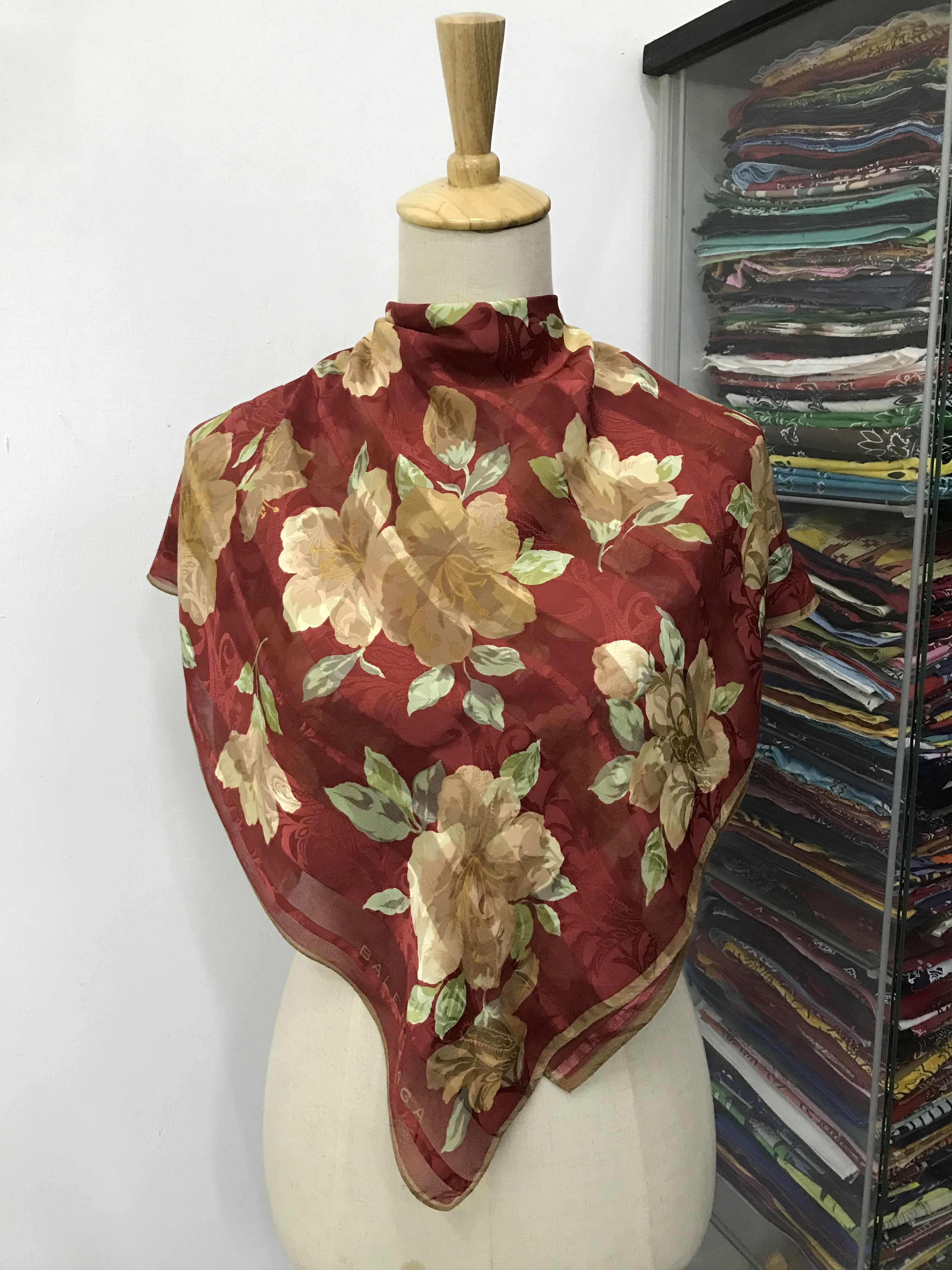 Vintage Vintage Balenciaga Silk Scarf Size ONE SIZE - 1 Thumbnail