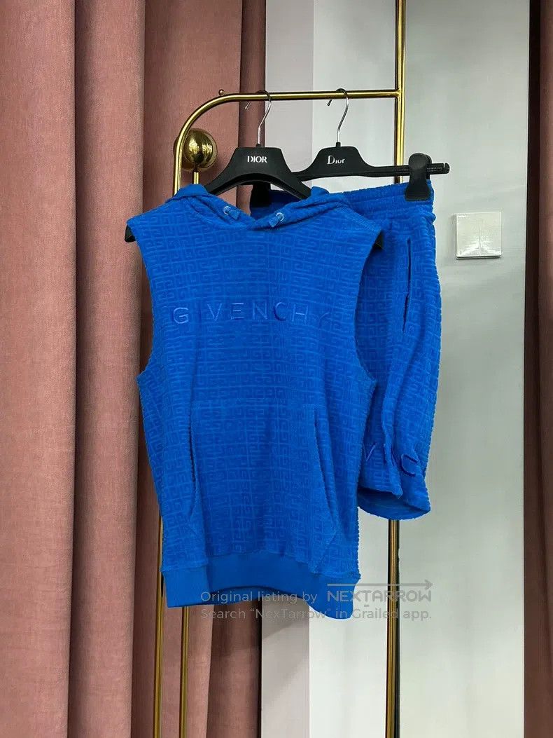 Givenchy Givenchy Blue All Logo Letter Set, Sleeveless Hooded Top Size US S / EU 44-46 / 1 - 1 Thumbnail