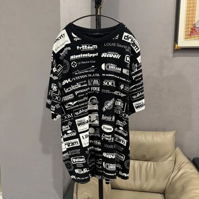 Louis Vuitton Louis Vuitton Black Cotton T-Shirt 0089 Size XL / US 12-14 / IT 48-50 - 1 Thumbnail