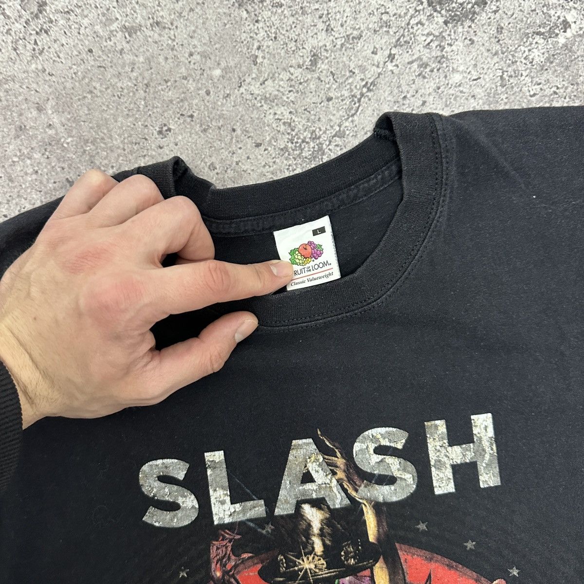 Band Tees Vintage 00s Slash Apocalyptic Love tour tee 2012 rock y2k og Size US L / EU 52-54 / 3 - 6 Thumbnail