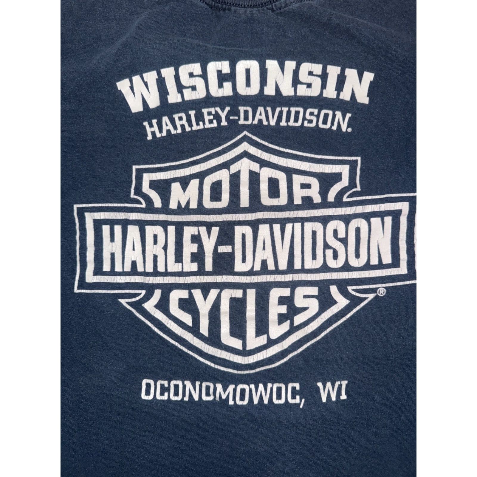 Harley Davidson VINTAGE Harley-Davidson T-Shirt XL Blue Men Graphic Print Short Sleeve Crew Neck 23x27 Biker USA Wisconsin Oconomowoc 2-Sided Size US XL / EU 56 / 4 - 5 Thumbnail