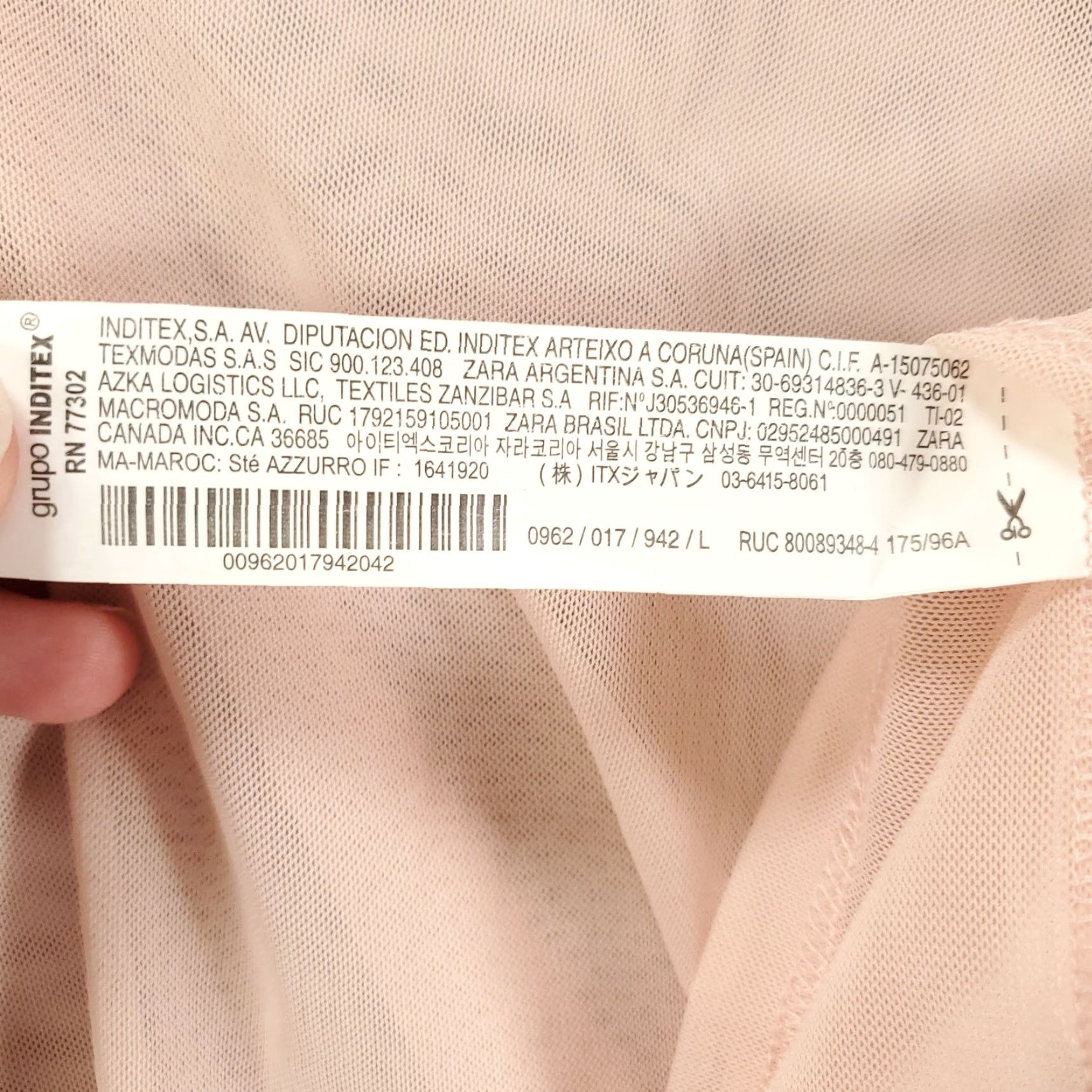 Zara **Y2K Zara Women's Large Pink Lightweight Long Sleeve Cropped Blouse** User: **Y2K Zara Women's Large Pink Lightweight Long Sleeve Crop Top** Size L / US 10 / IT 46 - 7 Thumbnail