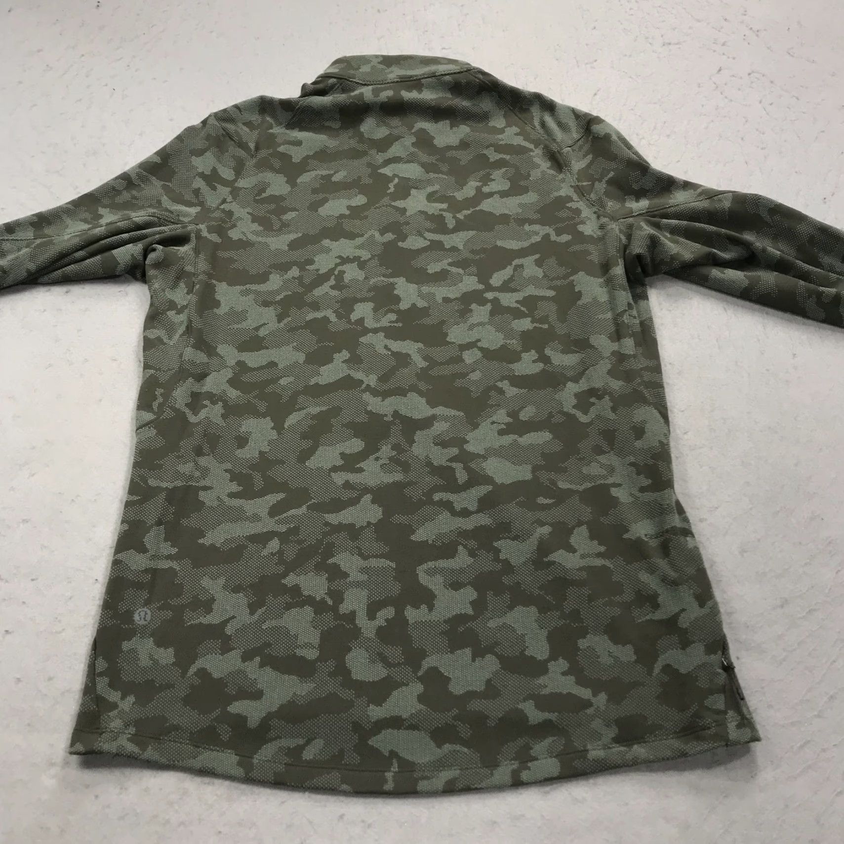 Lululemon Jacket Mens M Green Surge Warm Jacquard 1/4 Zip Camo Gym Shirt