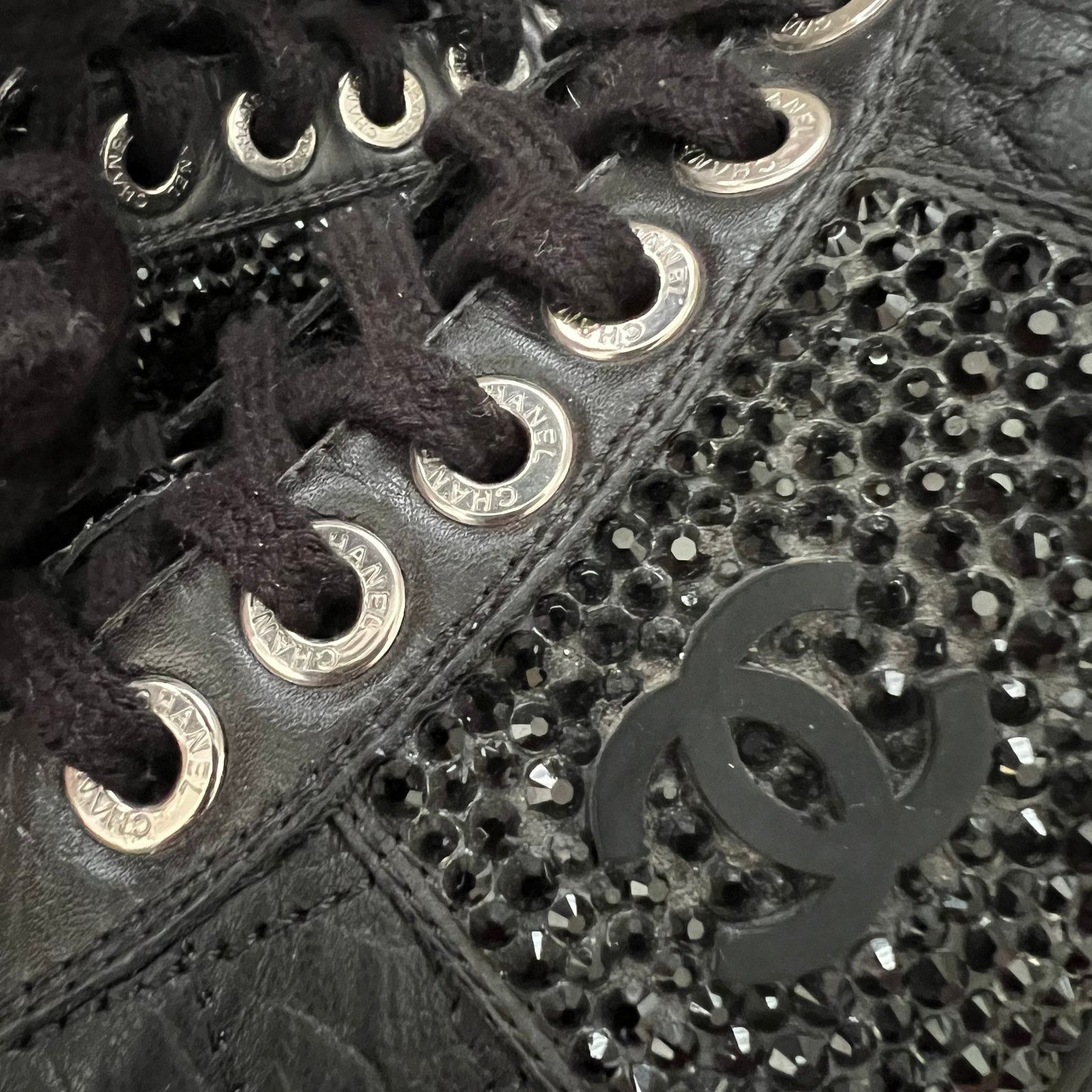 Chanel Chanel Black Quilted CC Logo Leather Sneakers, IT 39.5 Size US 9.5 / IT 39.5 - 14 Thumbnail