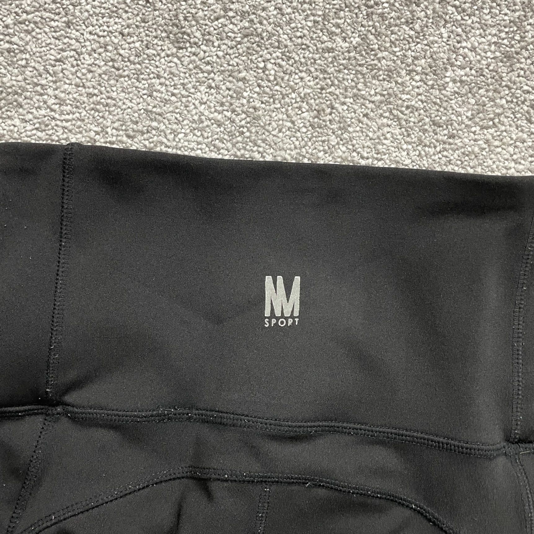 Nicole Miller Nicole Miller Compression Leggings Women Small Black Zip Pockets Active 24x24.5 Athletic Slim Leggings Womens Black 24x24.5 Size 28" / US 6 / IT 42 - 4 Thumbnail