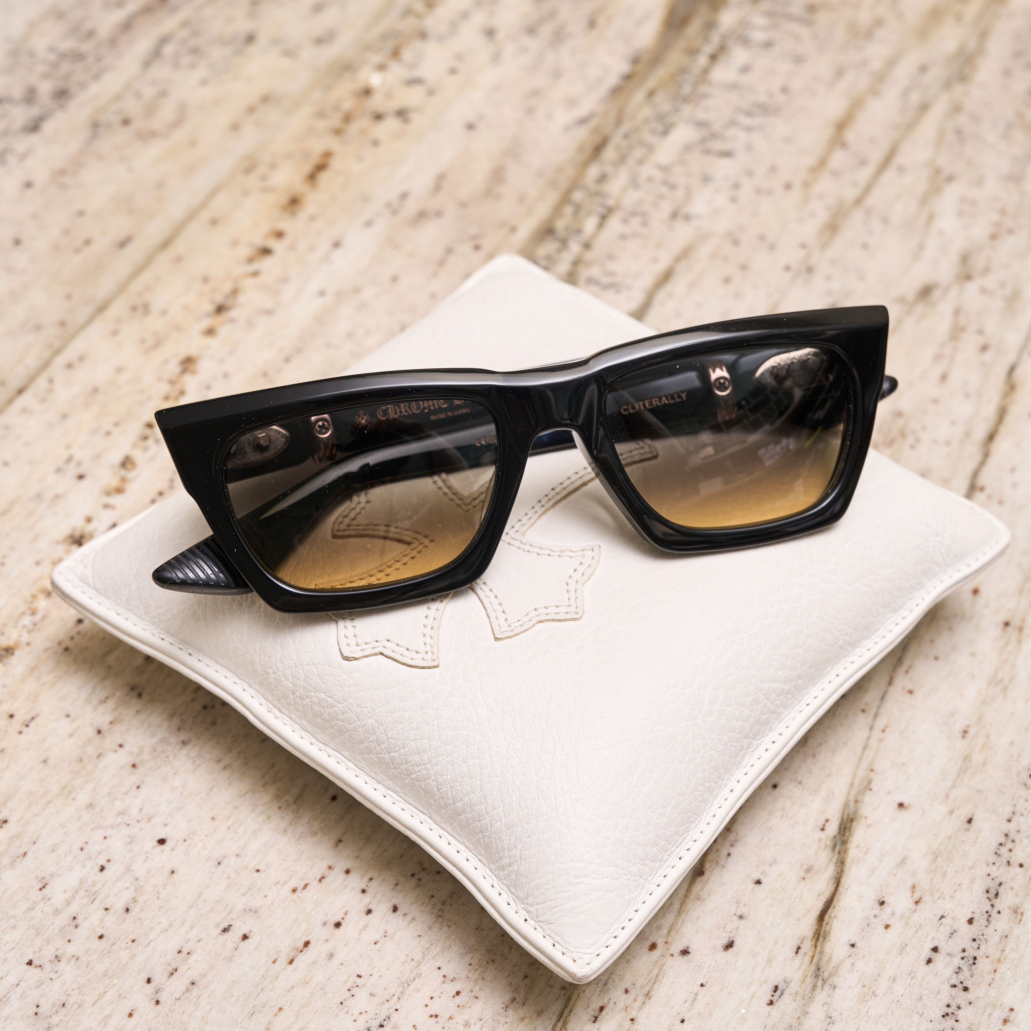 CHROME HEARTS CLITERALLY BLACK/18KGP