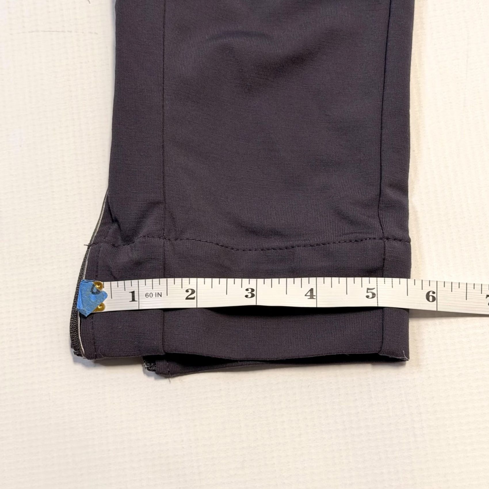 Vintage VINTAGE? No. Healing Hands Gray Scrub Pants Womens XS Petite Jogger Tapered Ankle Zip Pockets Drawstring Elastic Waist Workwear Size 26" / US 2 / IT 38 - 4 Thumbnail