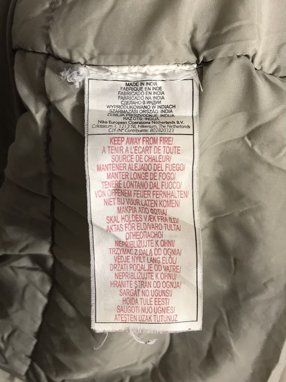 Nike Vintage 00s Nike Winter Padded Jacket Men's XL Beige Size US XL / EU 56 / 4 - 11 Thumbnail