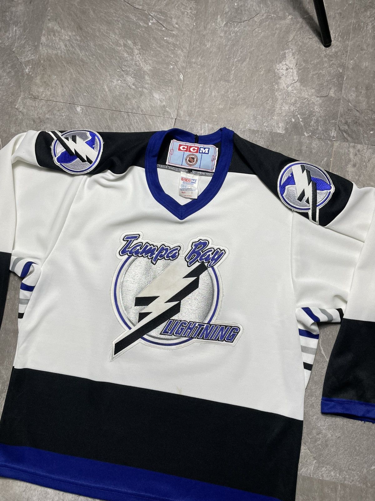 NHL Vintage 90s Tampa Bay Lightning Hockey Jersey Small S Blank Size US S / EU 44-46 / 1 - 2 Thumbnail
