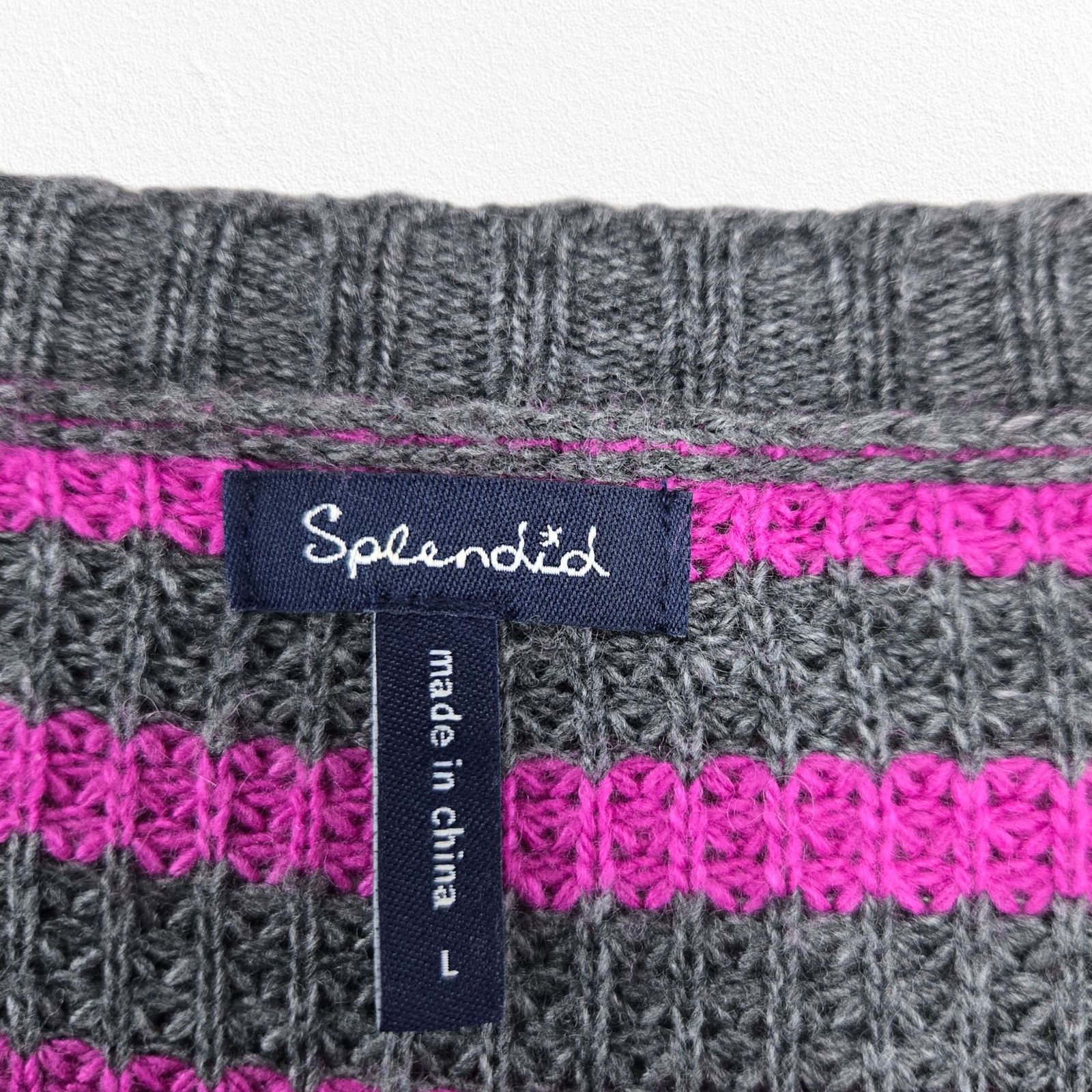 Splendid Splendid Gray Pink Stripe Scoop Neck Sweater Size Medium Size M / US 6-8 / IT 42-44 - 4 Thumbnail