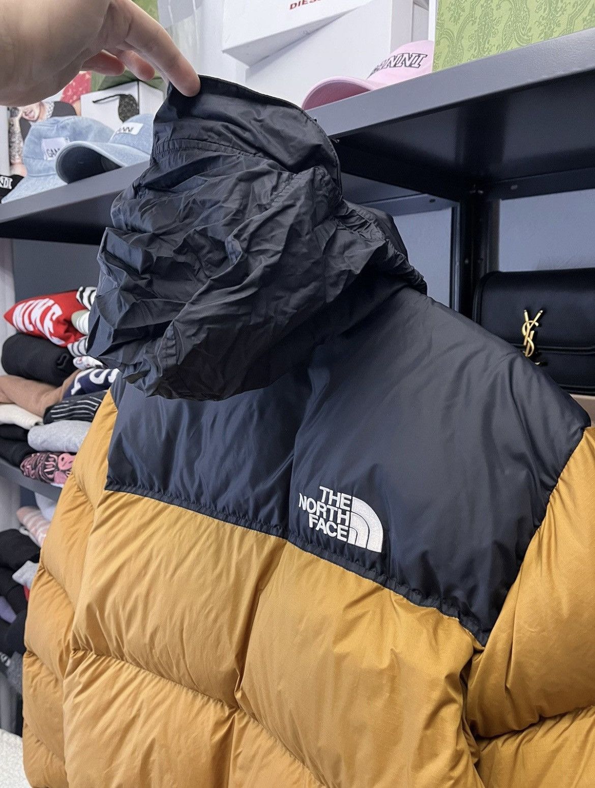 The North Face Vintage The North Face 700 Nuptse Jacket Size US L / EU 52-54 / 3 - 11 Thumbnail