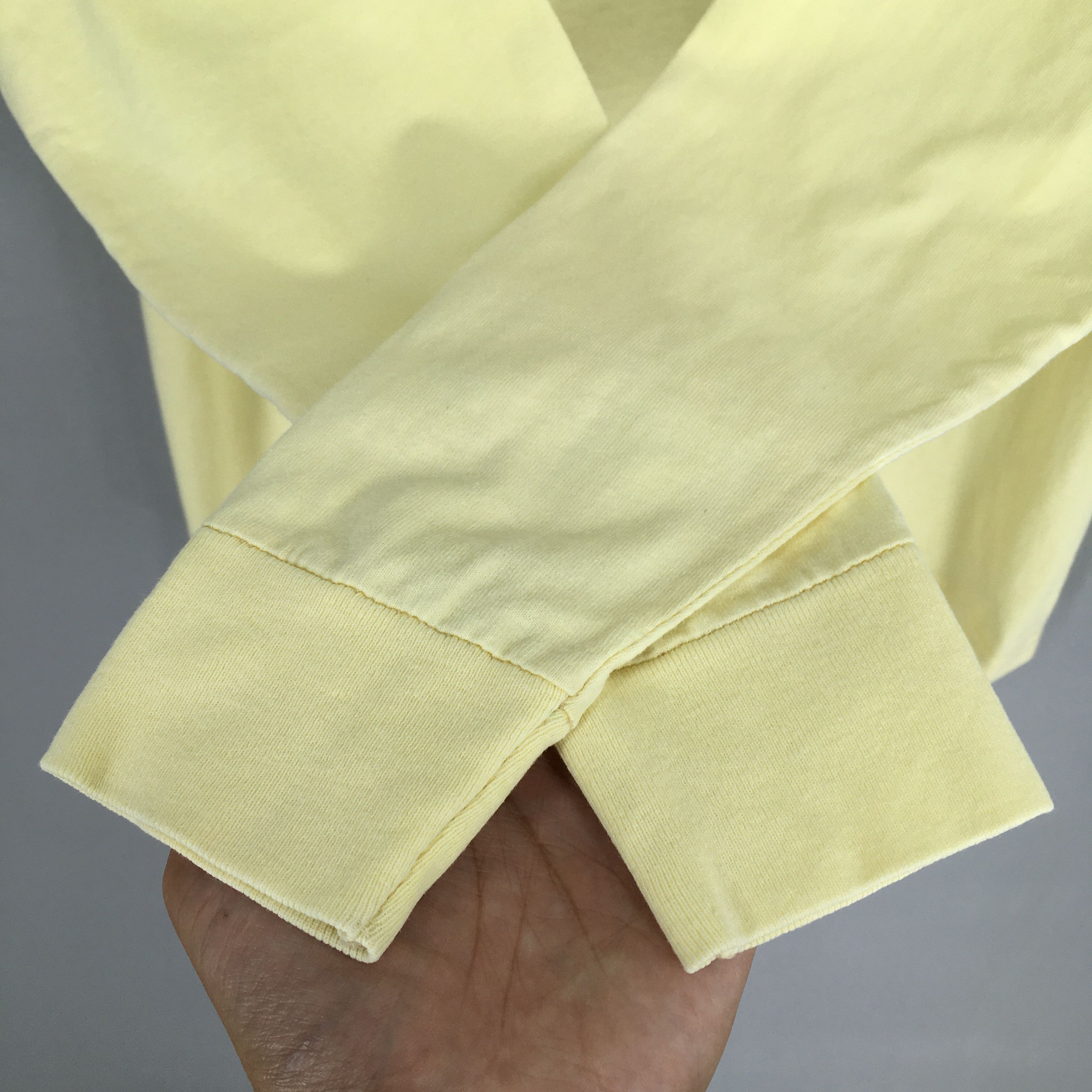 Vintage Vintage 90's T&C Surf Designs Ying Yang Yellow Tshirt Size M Size US M / EU 48-50 / 2 - 7 Thumbnail