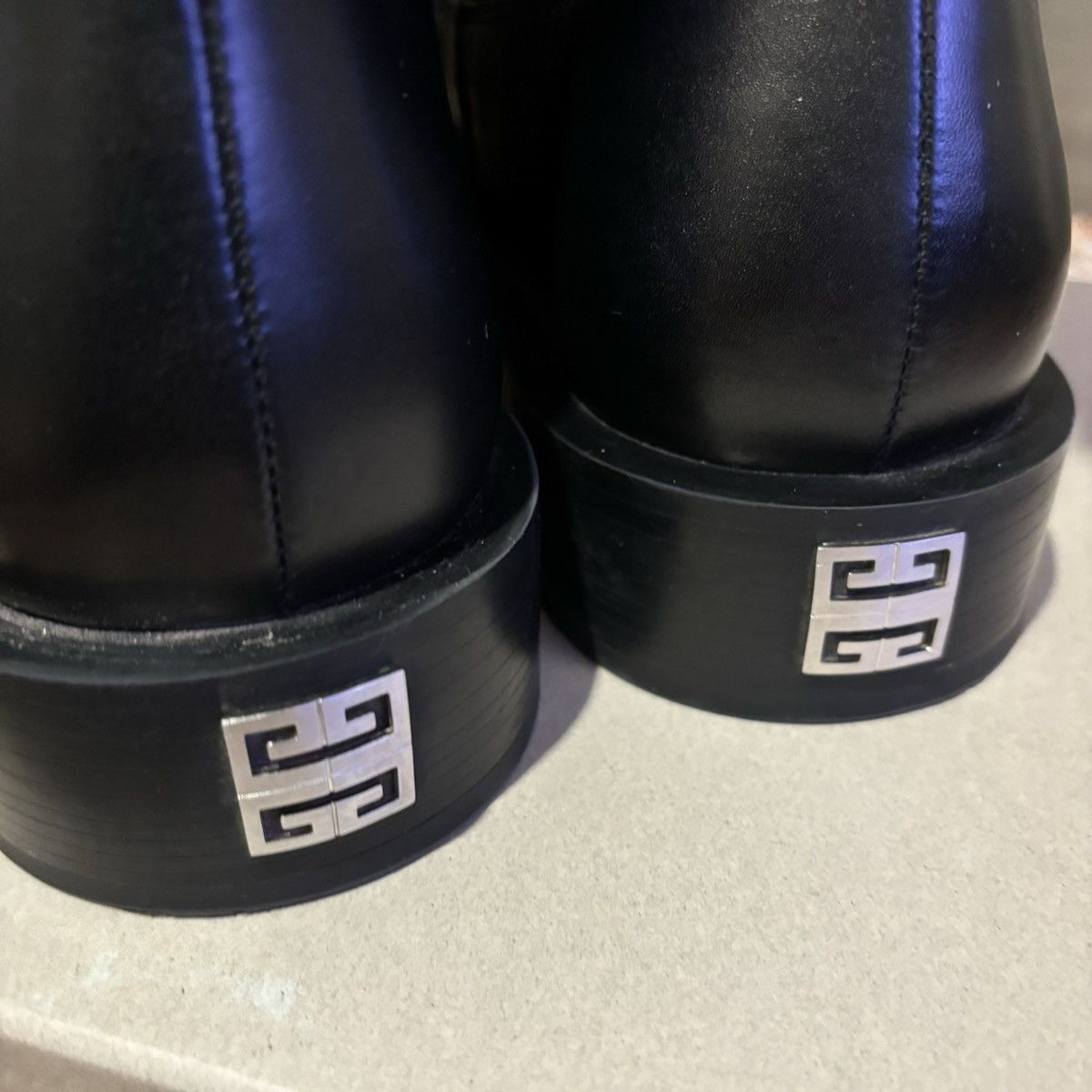 Givenchy Givenchy chunky sole Chelsea boot Size US 7 / EU 40 - 3 Thumbnail
