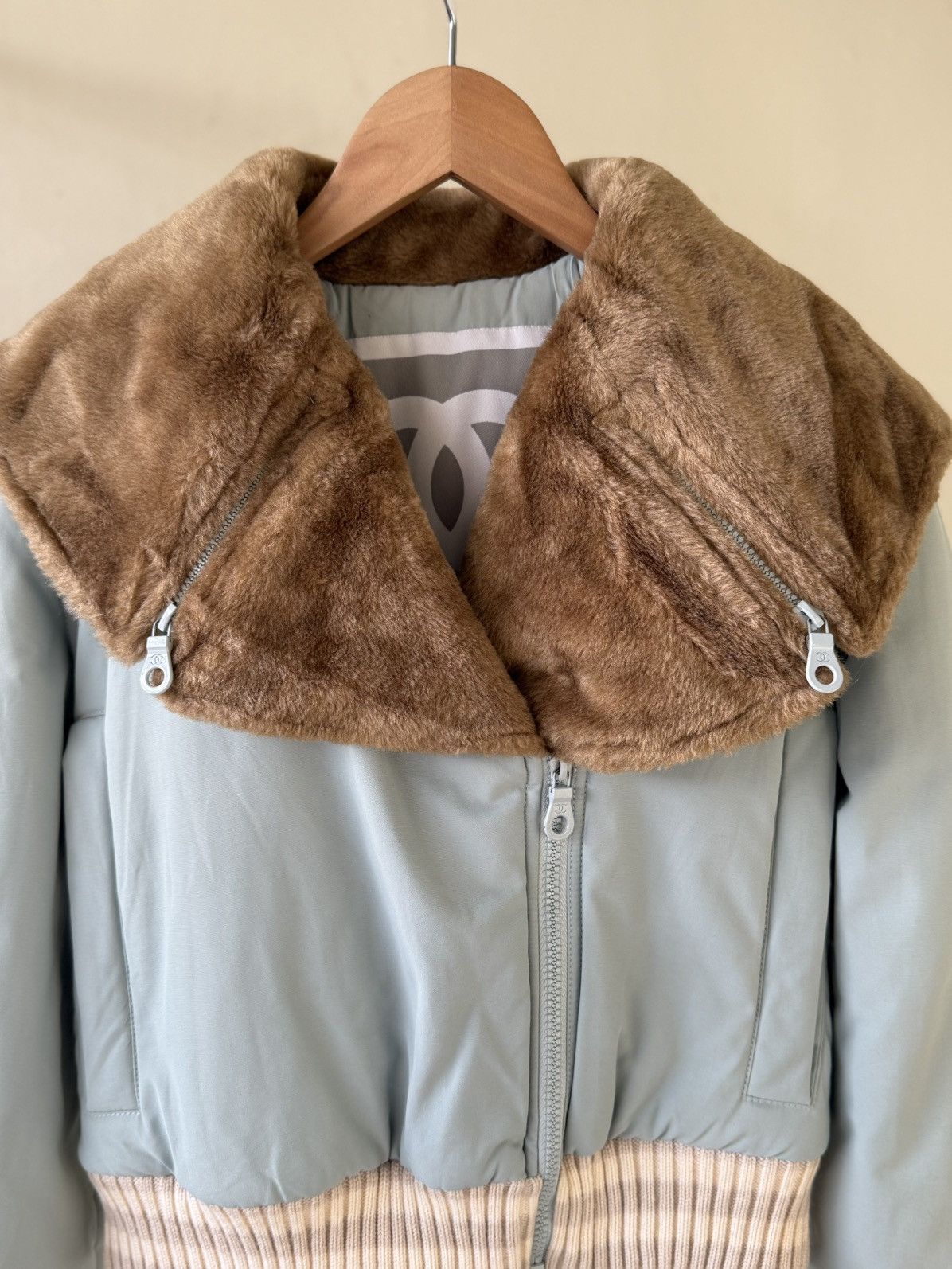 Chanel CHANEL SPORTS FALL 2001 BLUE CC LOGO FUR BOMBER JACKET Size XS / US 0-2 / IT 36-38 - 4 Thumbnail