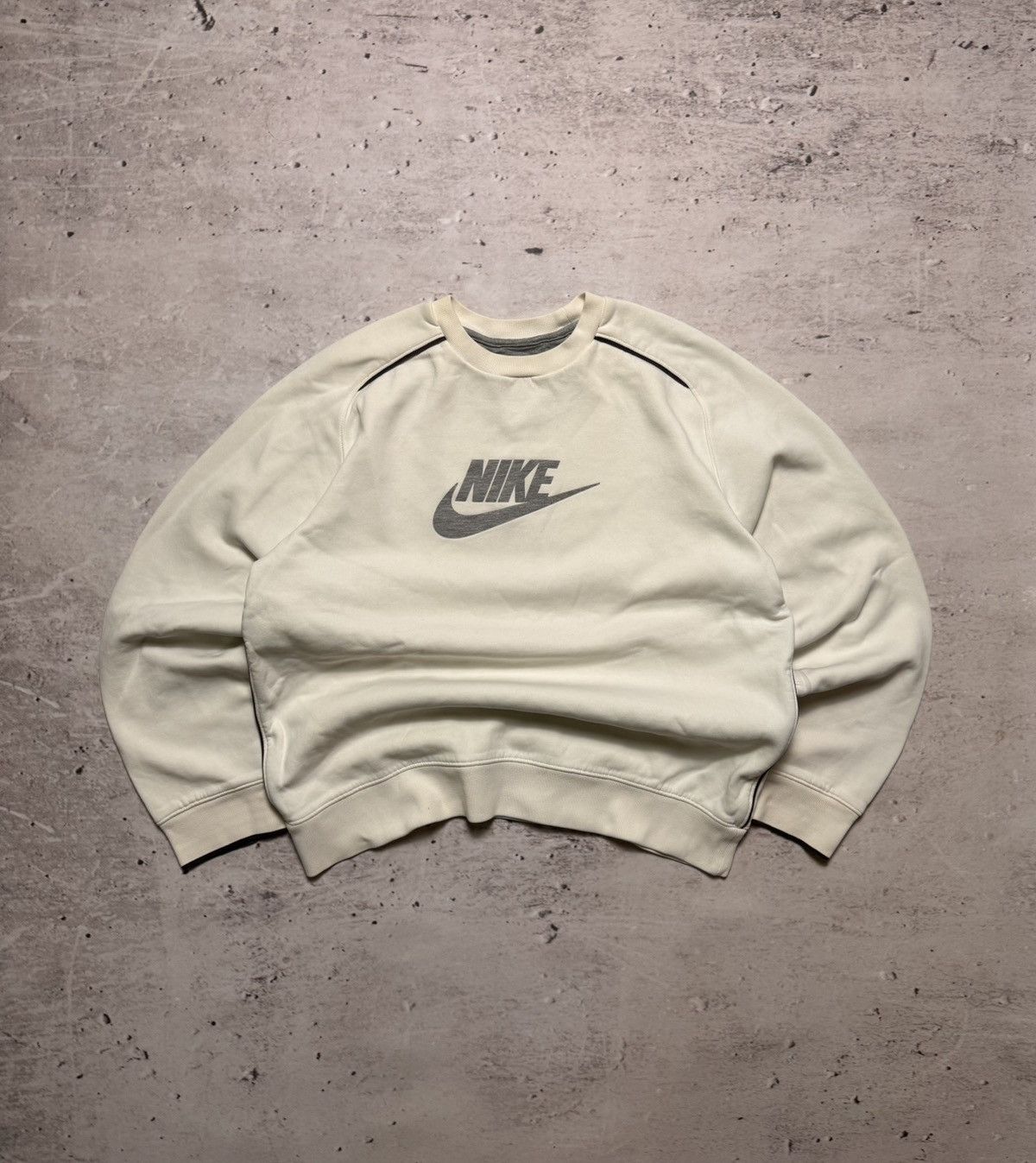 Nike × Vintage NIKE VINTAGE CENTER LOGO OVERSIZE BOXY SWEATSHIRT Size US L / EU 52-54 / 3 - 1 Thumbnail
