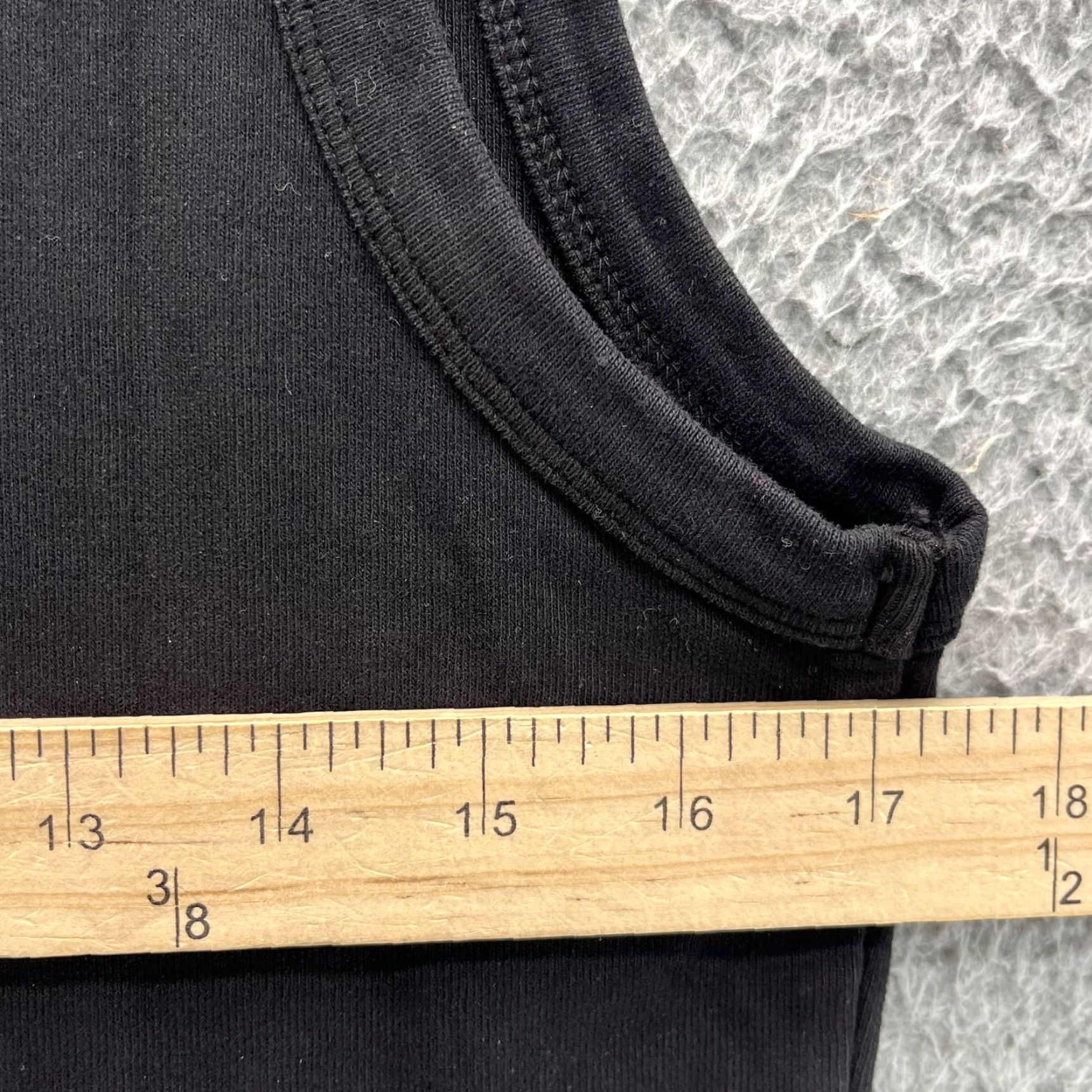 Vintage Dylan Tank Top Women's Large Black Minimalist Basics 90's Classic Chic Academia Shirt Womens Large Black 90s Theme Vintage? Size L / US 10 / IT 46 - 4 Thumbnail