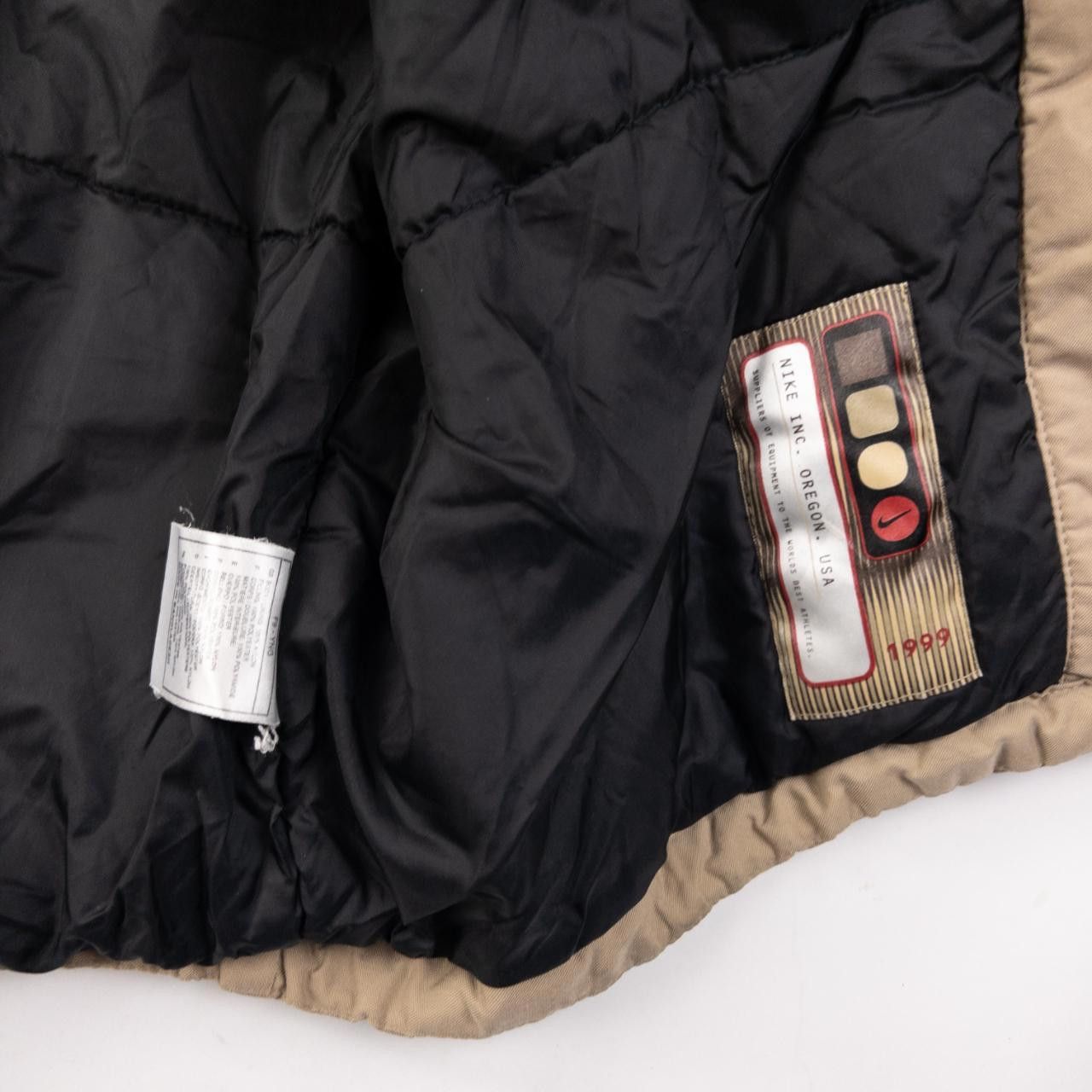 Nike Vintage Nike Padded Zip Up Jacket Size XL Size US XL / EU 56 / 4 - 8 Thumbnail