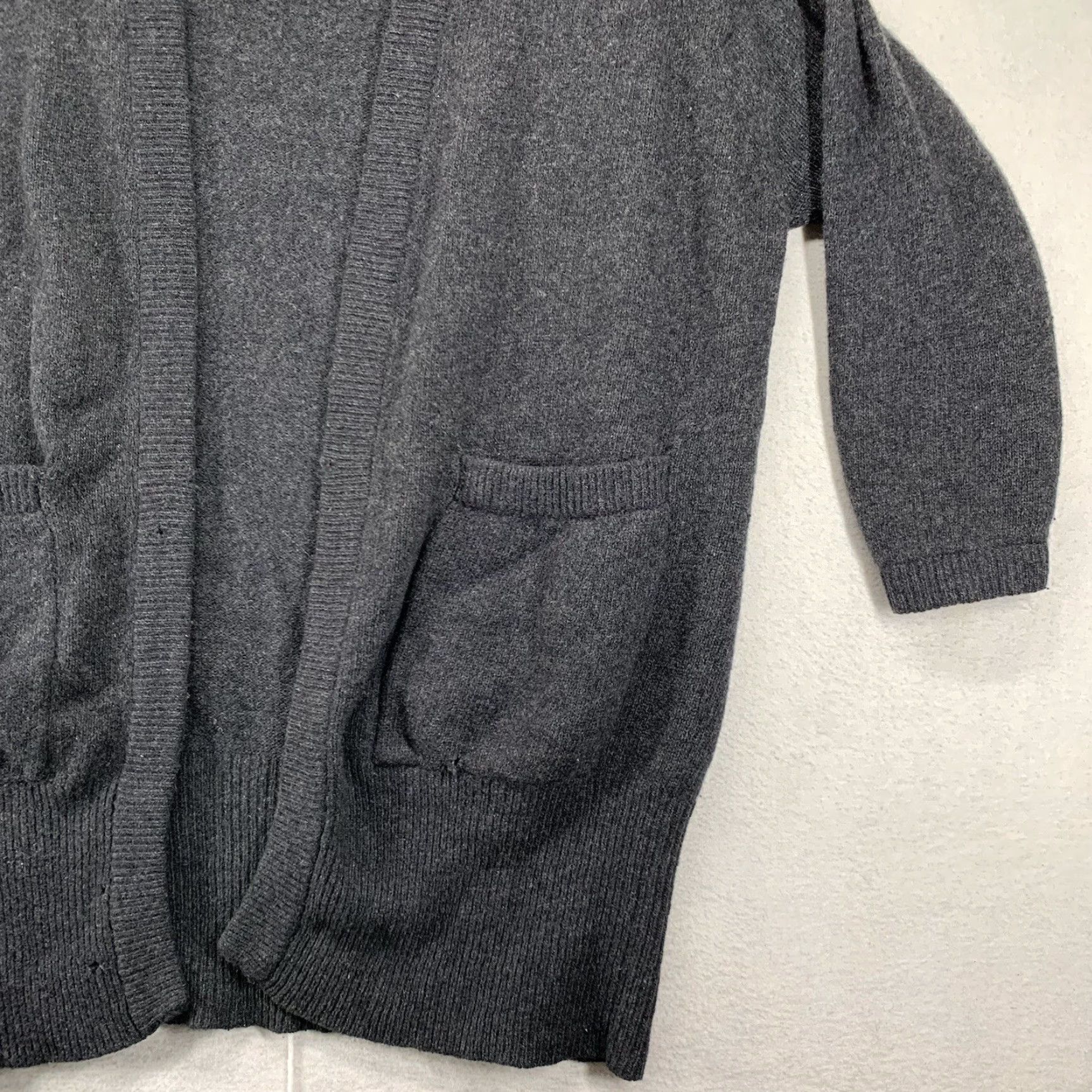 Liz Claiborne VINTAGE Liz Claiborne Cardigan Women’s Small Dark Gray Angora Lambswool Pockets Preppy Classic Size S / US 4 / IT 40 - 3 Thumbnail
