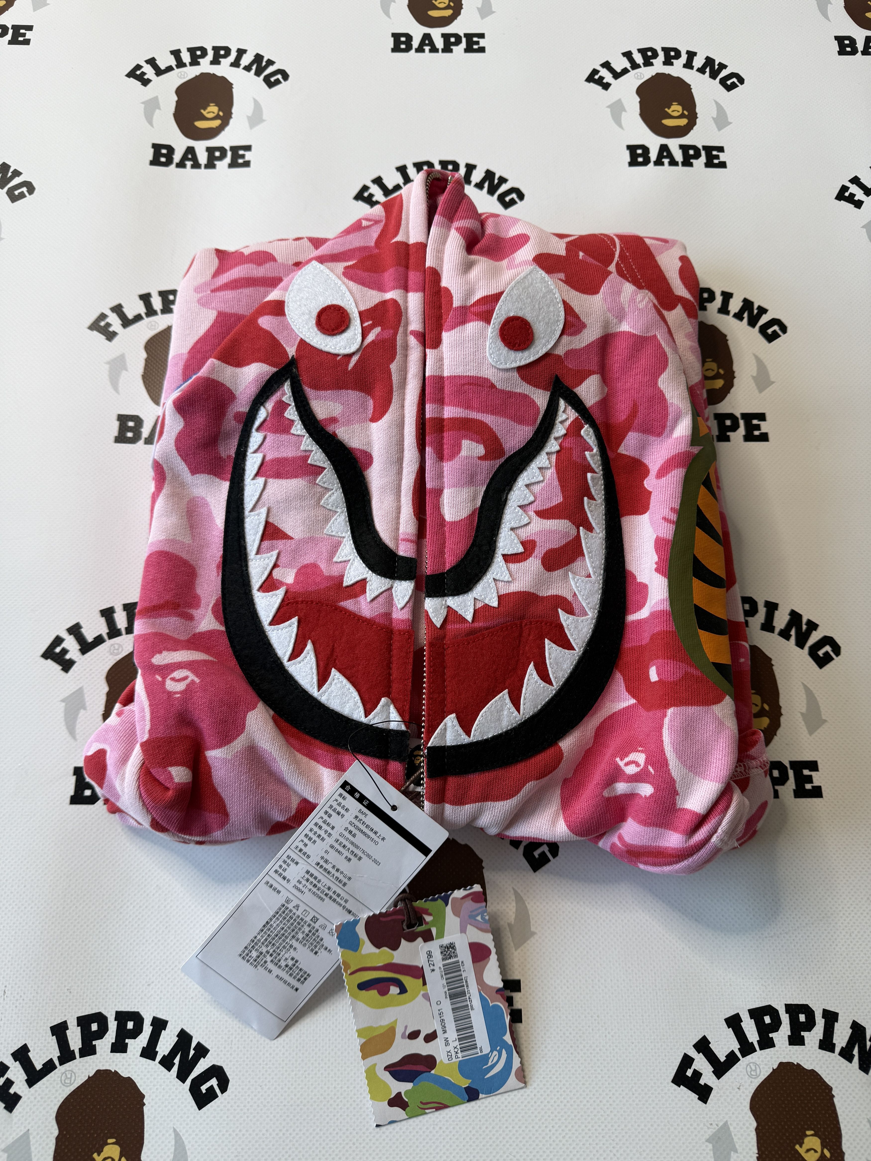 Bape BAPE X KIDSUPER CAMO SHARK FULL ZIP HOODIE Size US L / EU 52-54 / 3 - 17 Thumbnail