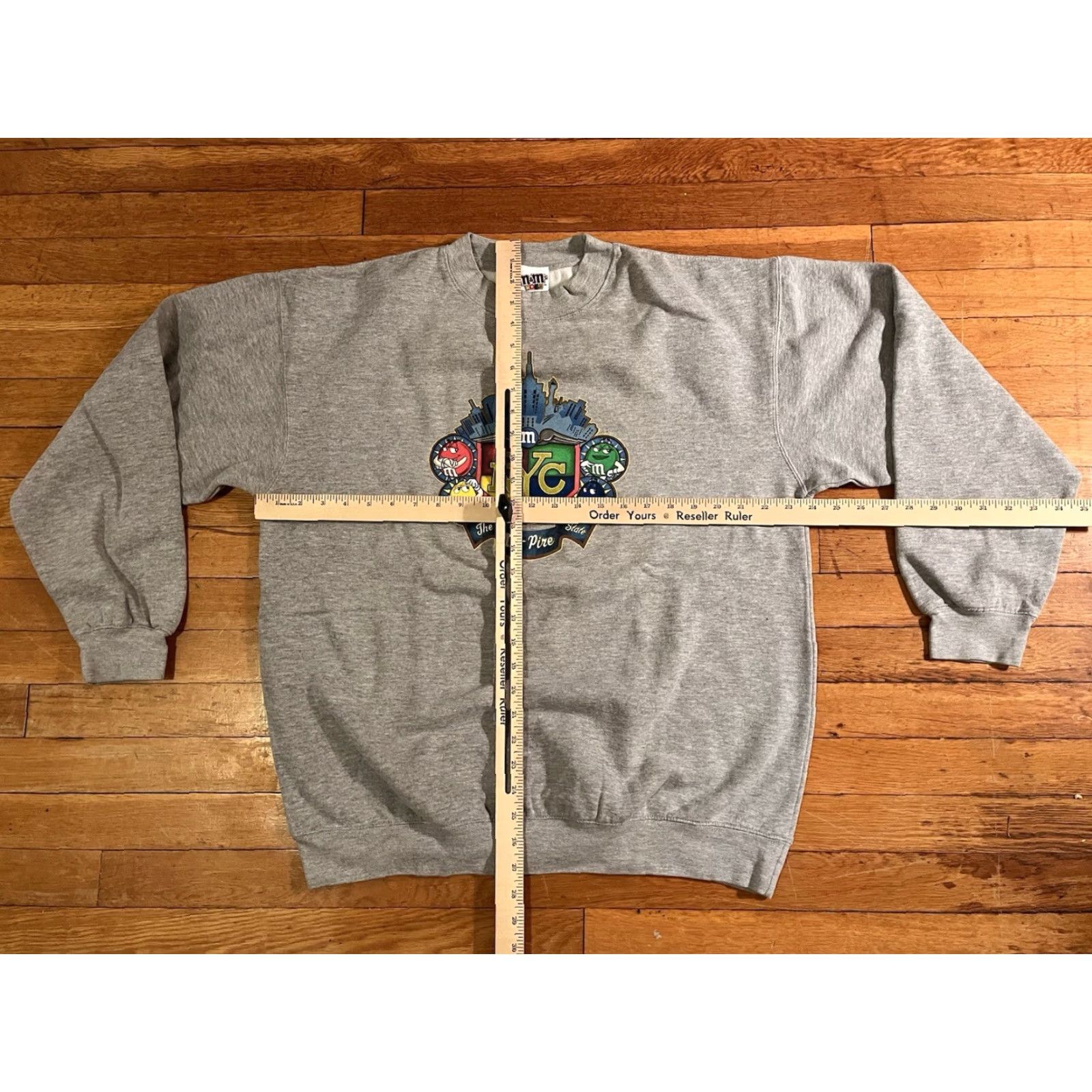 Vintage VINTAGE M&M's World New York Sweater Men’s Large Gray Sweatshirt Crew neck Graphic Print City Retro Mens L Gray Size US L / EU 52-54 / 3 - 6 Thumbnail