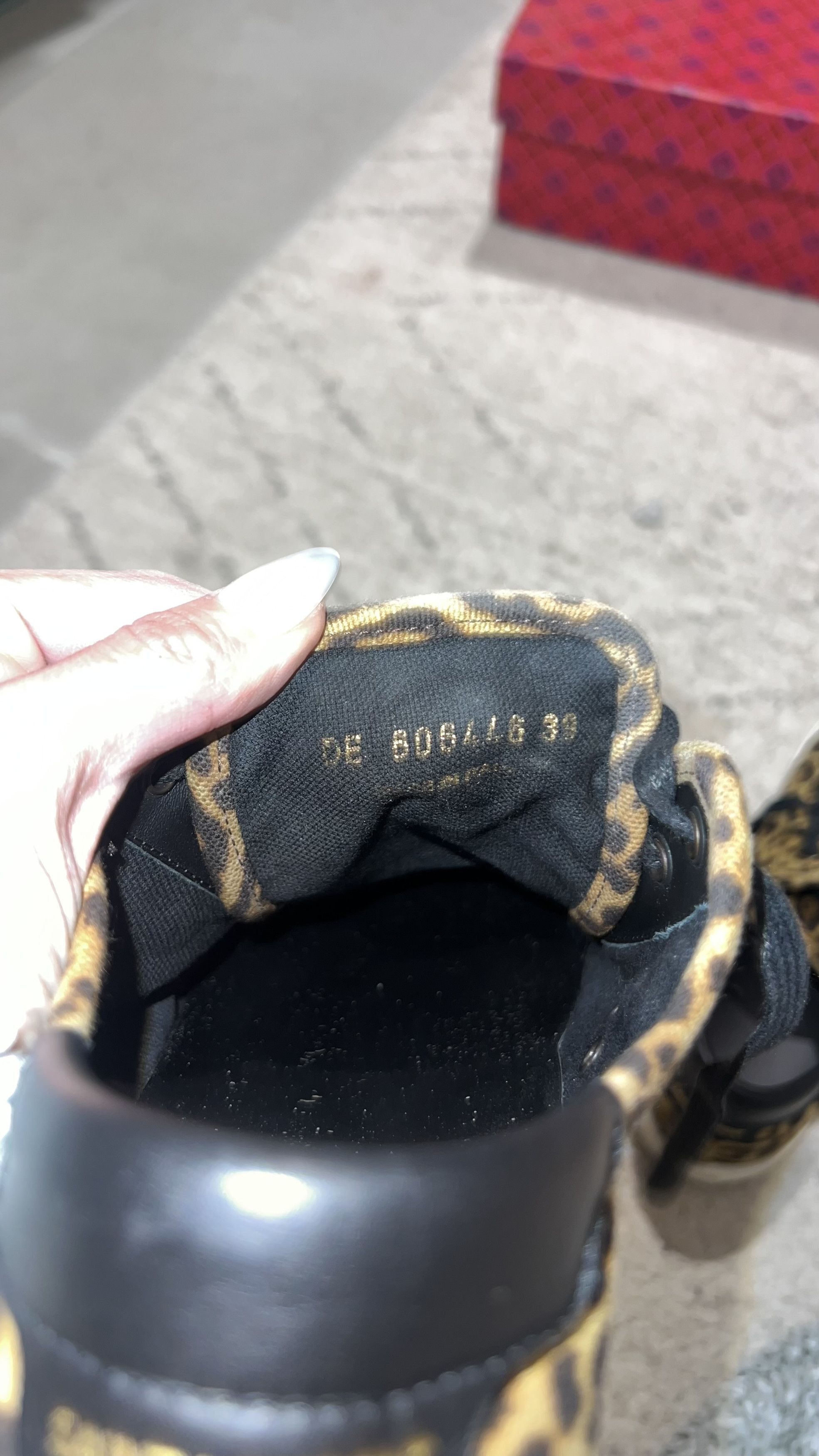 Yves Saint Laurent Saint Laurent Malibu Leopard Low Sneakers 606446 - Size: 39 Size US 9 / IT 39 - 5 Thumbnail