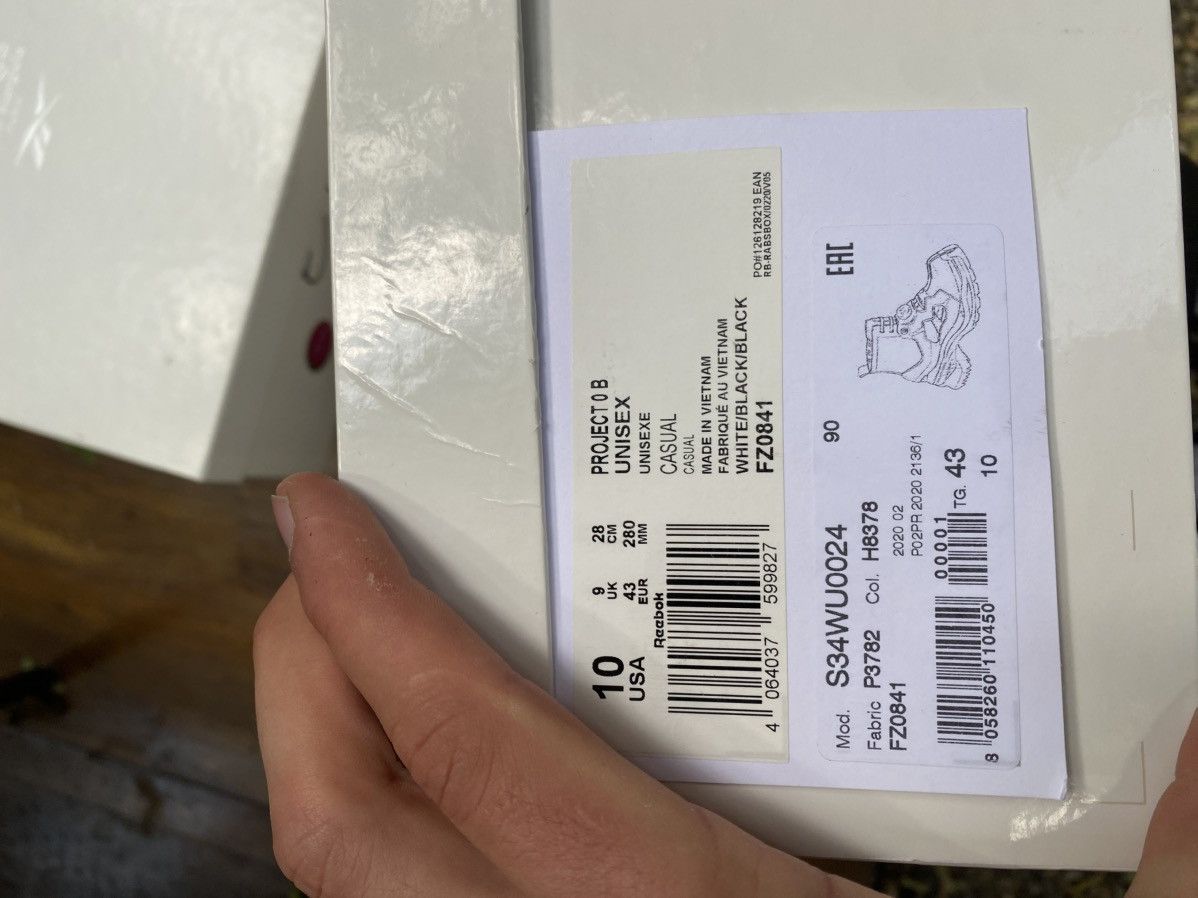 Maison Margiela Maison Margiela x Reebok Tabi Insta Pump Sneakers Size US 10 / EU 43 - 12 Thumbnail