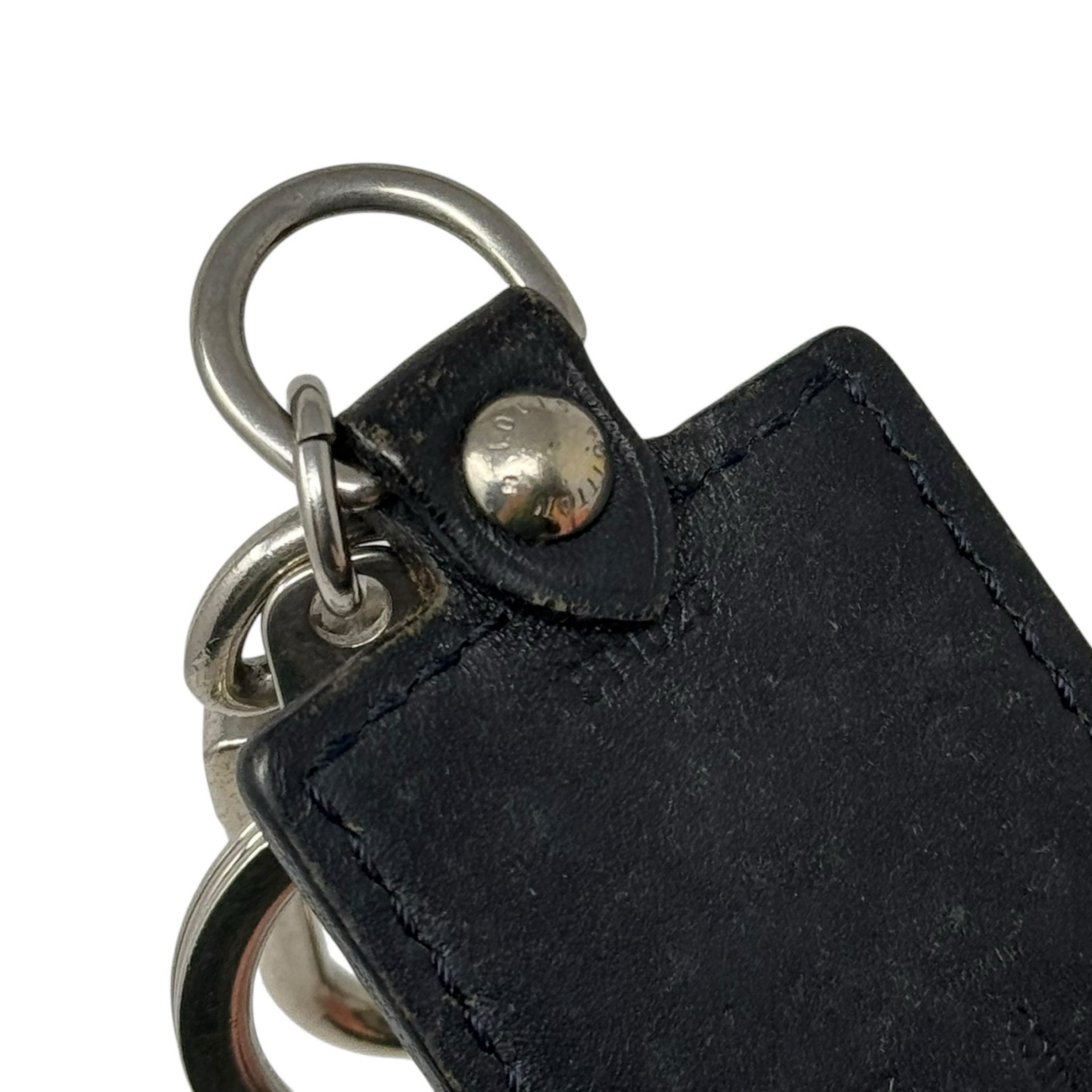 Louis Vuitton Louis Vuitton Embossed Key Holder / Bag Charm Size ONE SIZE - 4 Thumbnail