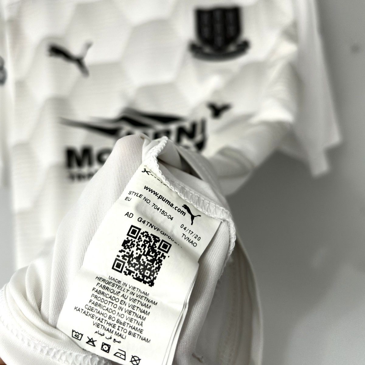 Puma 2020 2021 Ballymena United Ireland Winchester Soccer Jersey Size US M / EU 48-50 / 2 - 6 Thumbnail