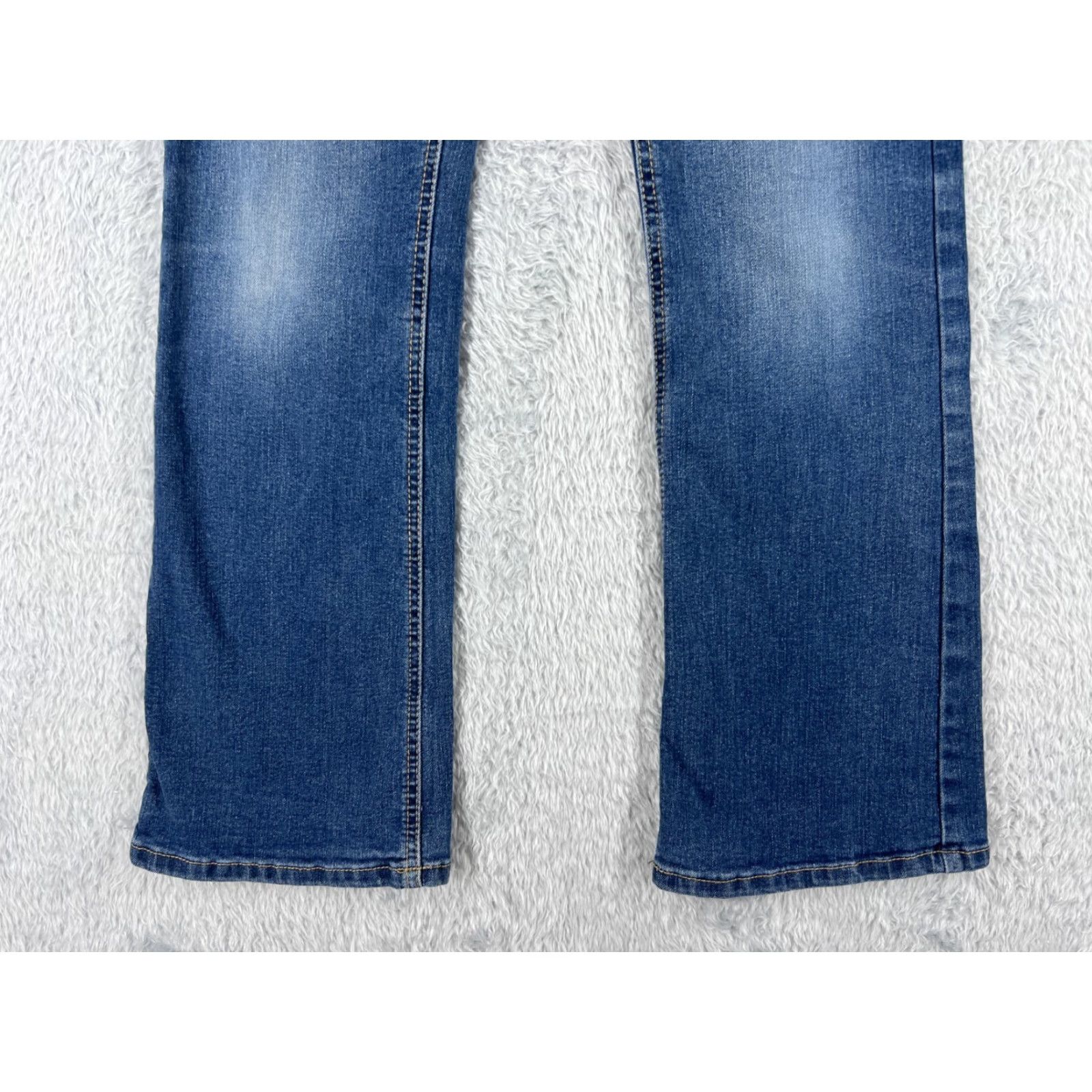 Jordache Jordache Jeans Pant Bootscut Denim Mid Rise 18 Juniors 26x27 Blue Cotton Blend Women 5-Pocket Distressed Embroidered Zipper 90s? (adjust if no decade) Size 40" / US 18 - 2 Thumbnail