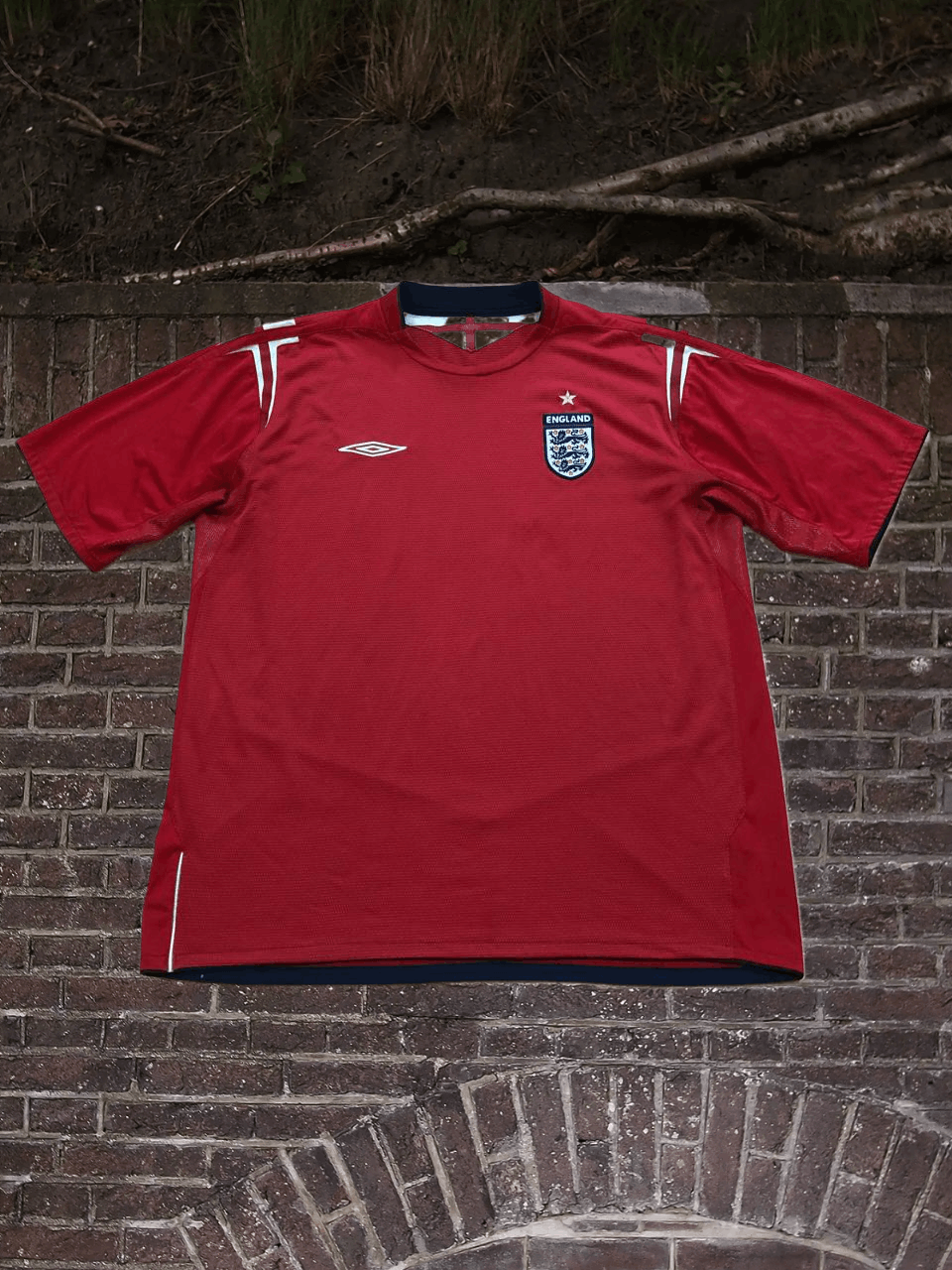 Umbro Vintage Jerseys Umbro logo football England red T-shirt Y2K Size US XXL / EU 58 / 5 - 1 Thumbnail