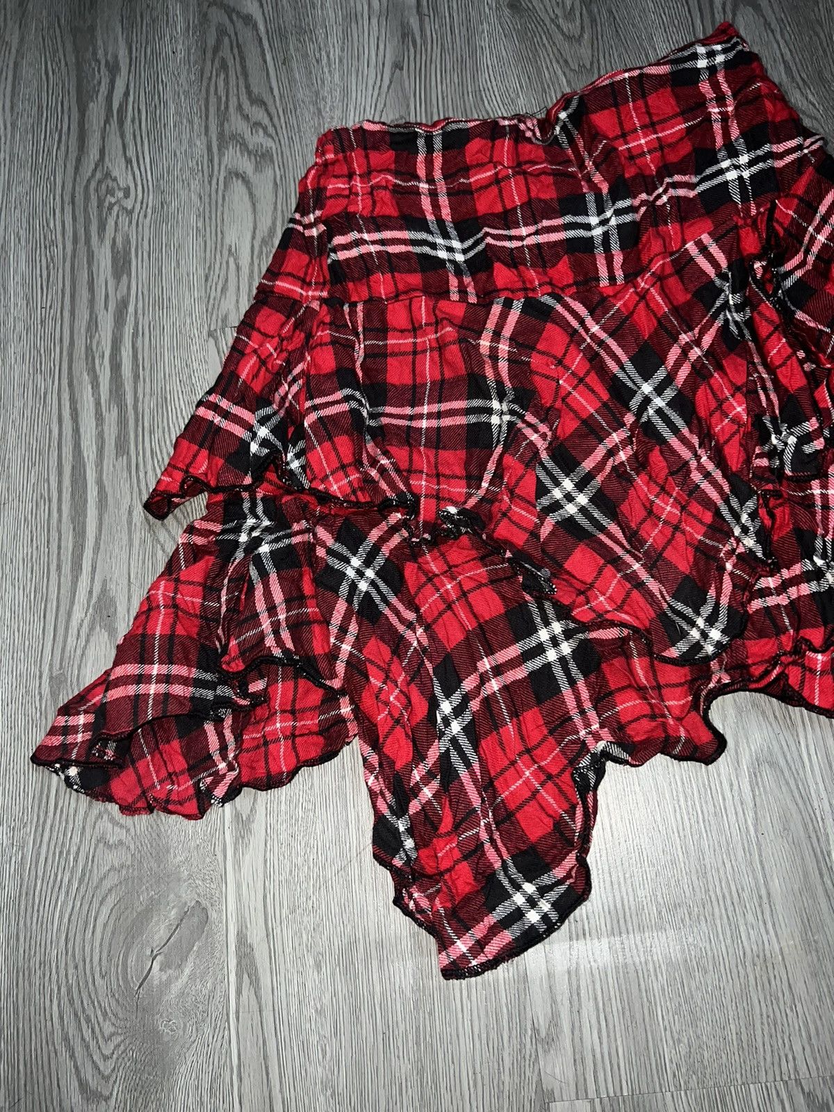 Japanese Brand R&B red tartan punk asymmetrical skirts ♥️🩸 Size 27" / US 4 / IT 40 - 3 Thumbnail